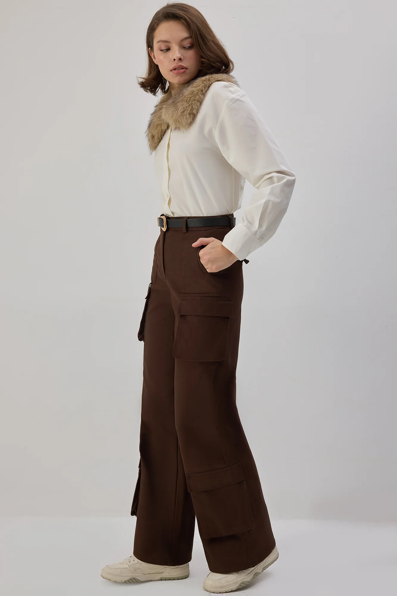 GABARDINE CARGO TROUSERS - Image 5