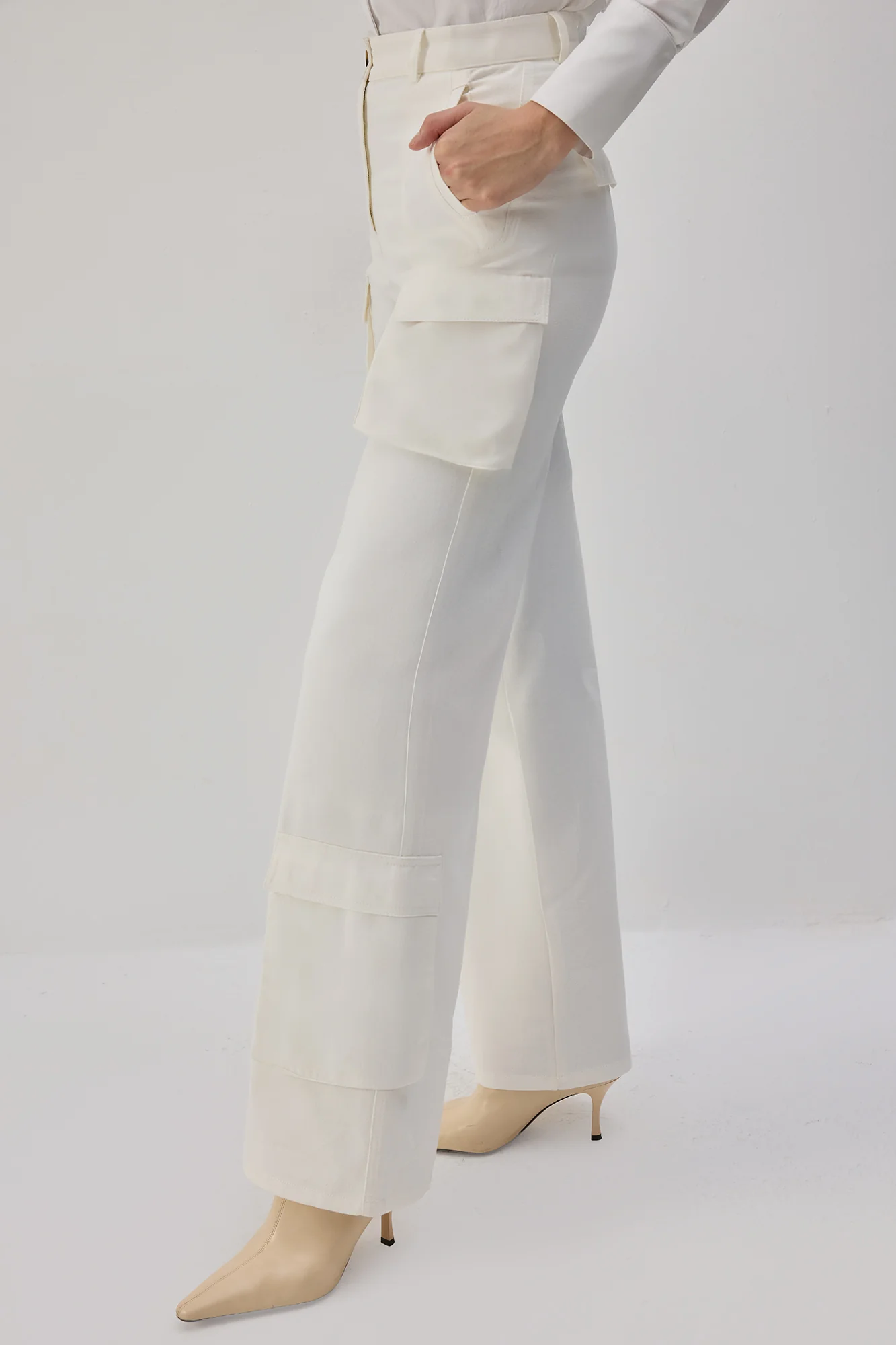 GABARDINE CARGO TROUSERS - Image 8