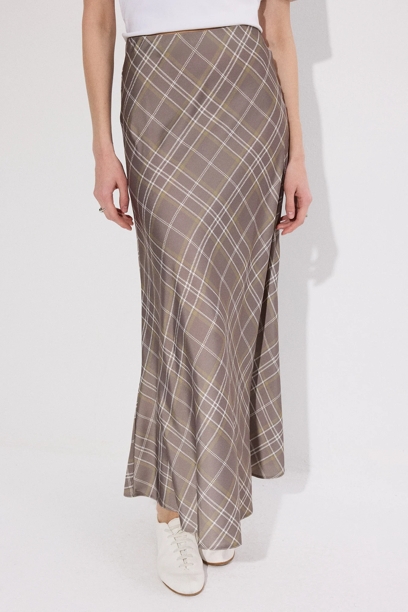 GINGHAM SATIN SKIRT - Image 3