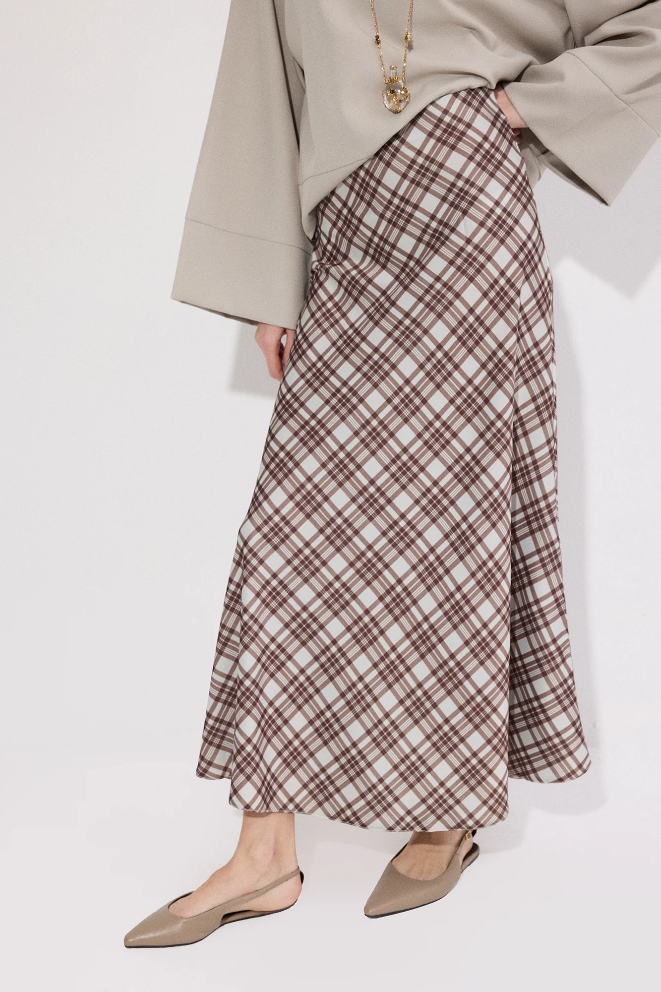 GINGHAM SATIN SKIRT - Image 2