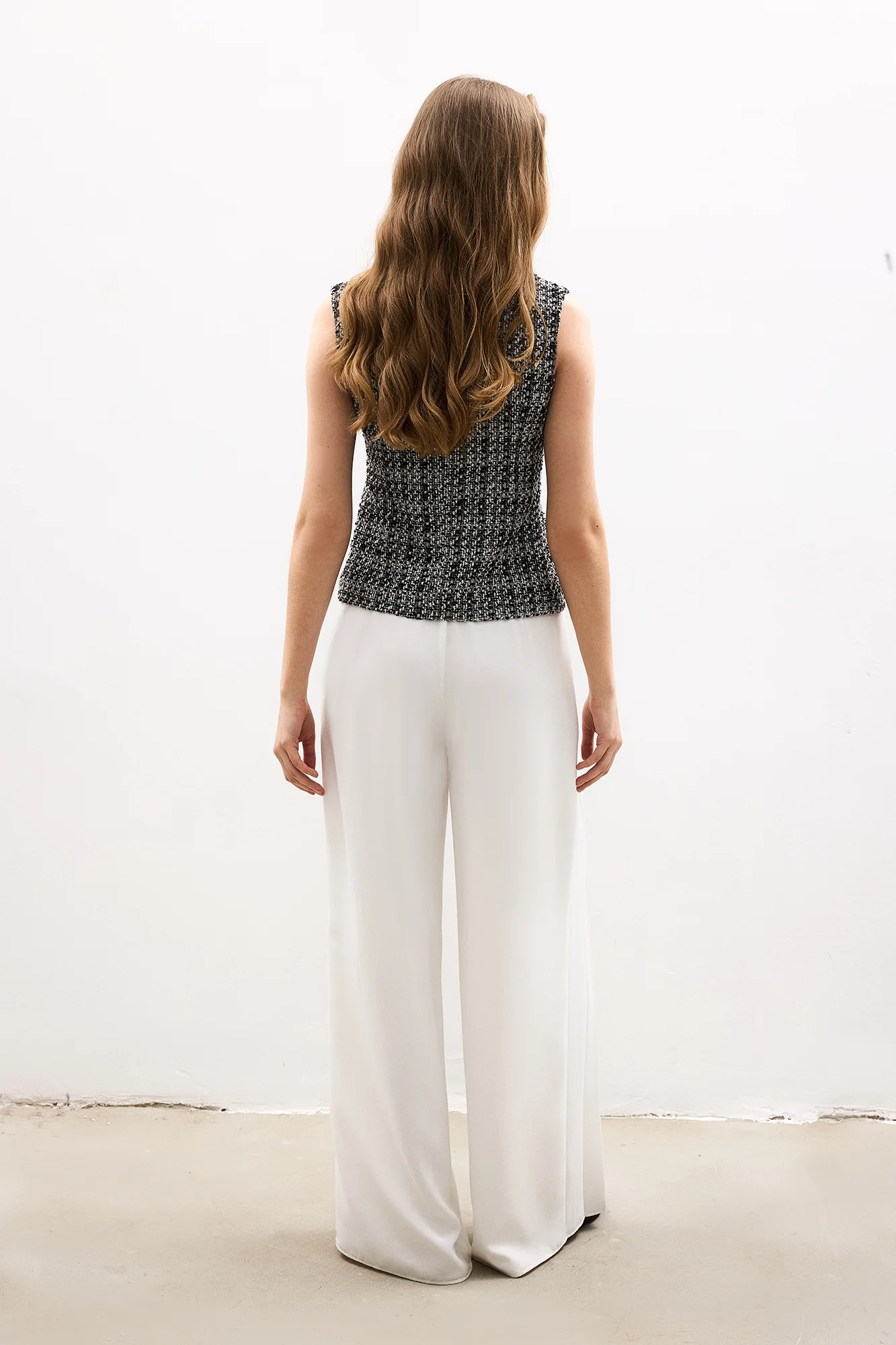 GLITTERED TWEED VEST - Image 6