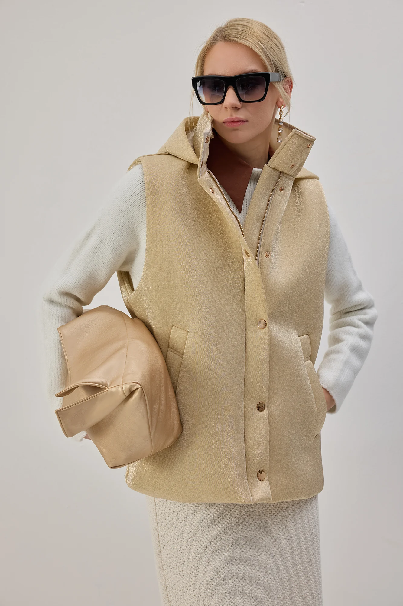 HOODED PUFFY VEST - Image 5