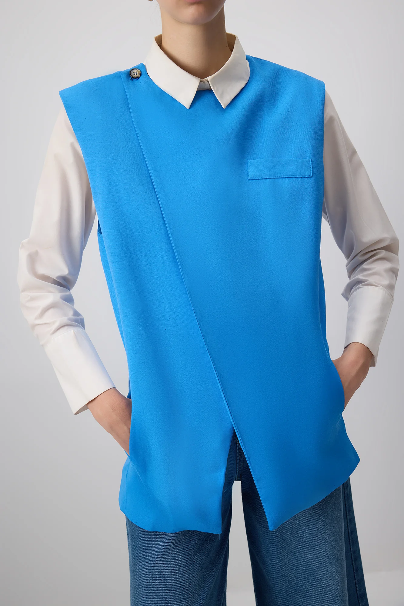 LINEN TEXTURED DOUBLE BREASTED VEST - Image 6