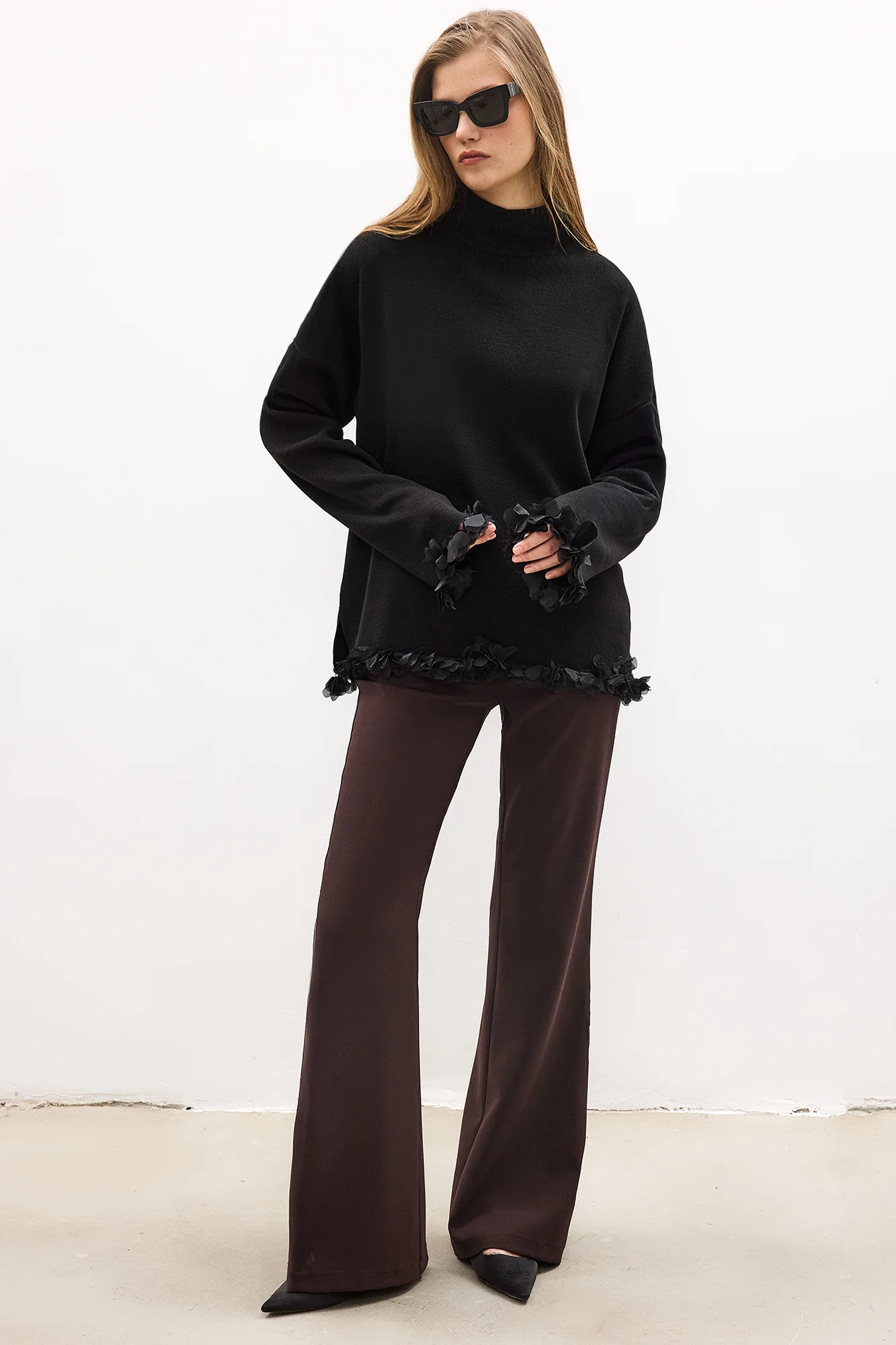 KNIT SWEATER WITH CHIFFEN TASSELS - Image 2