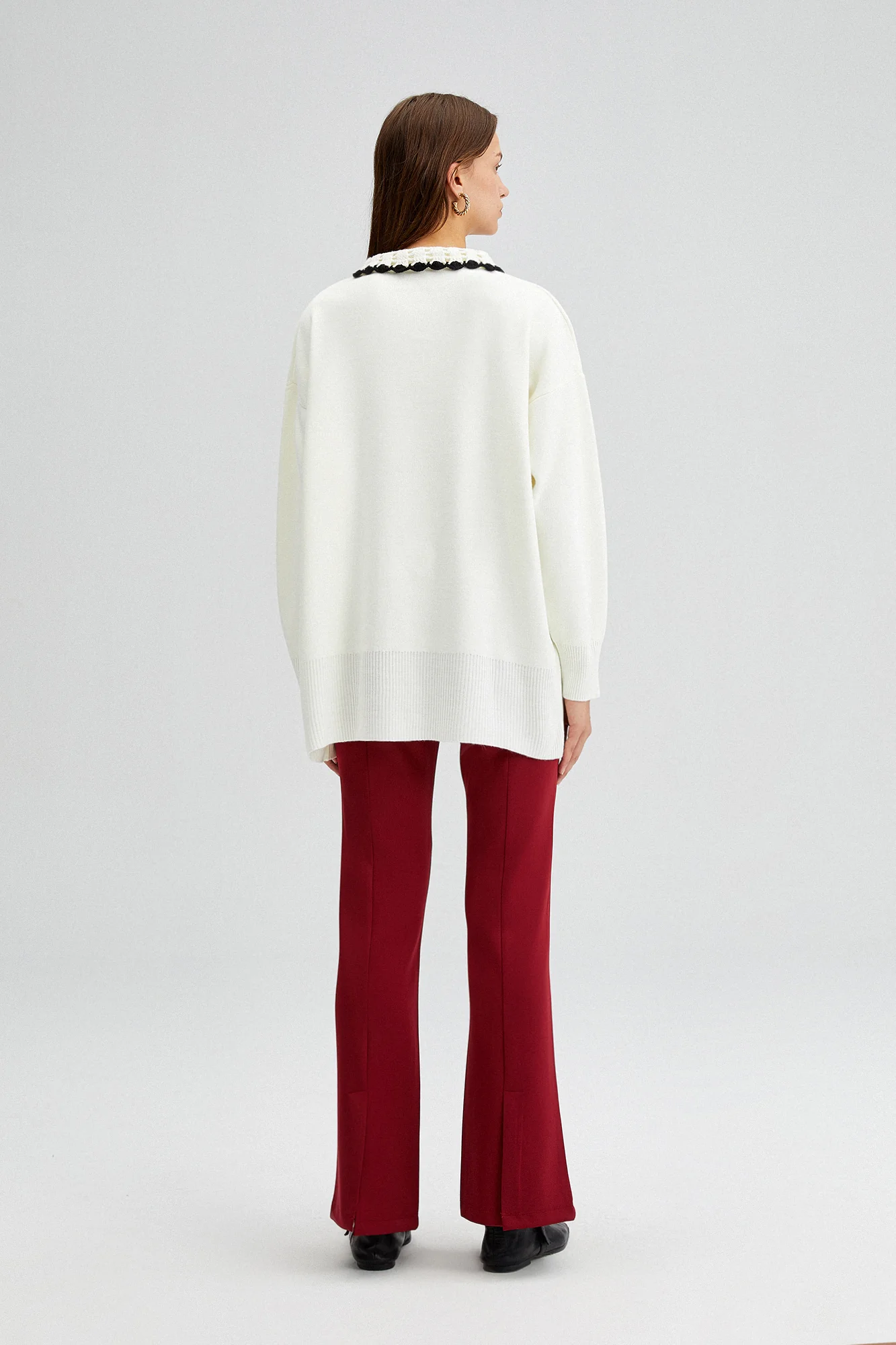 KNIT SWEATER WITH CROCHET DETAILED - Image 6