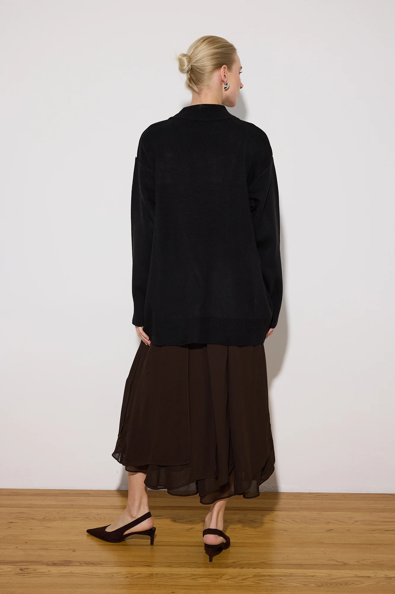 KNIT TUNIC WITH METAL ACCESSORIES - Image 6