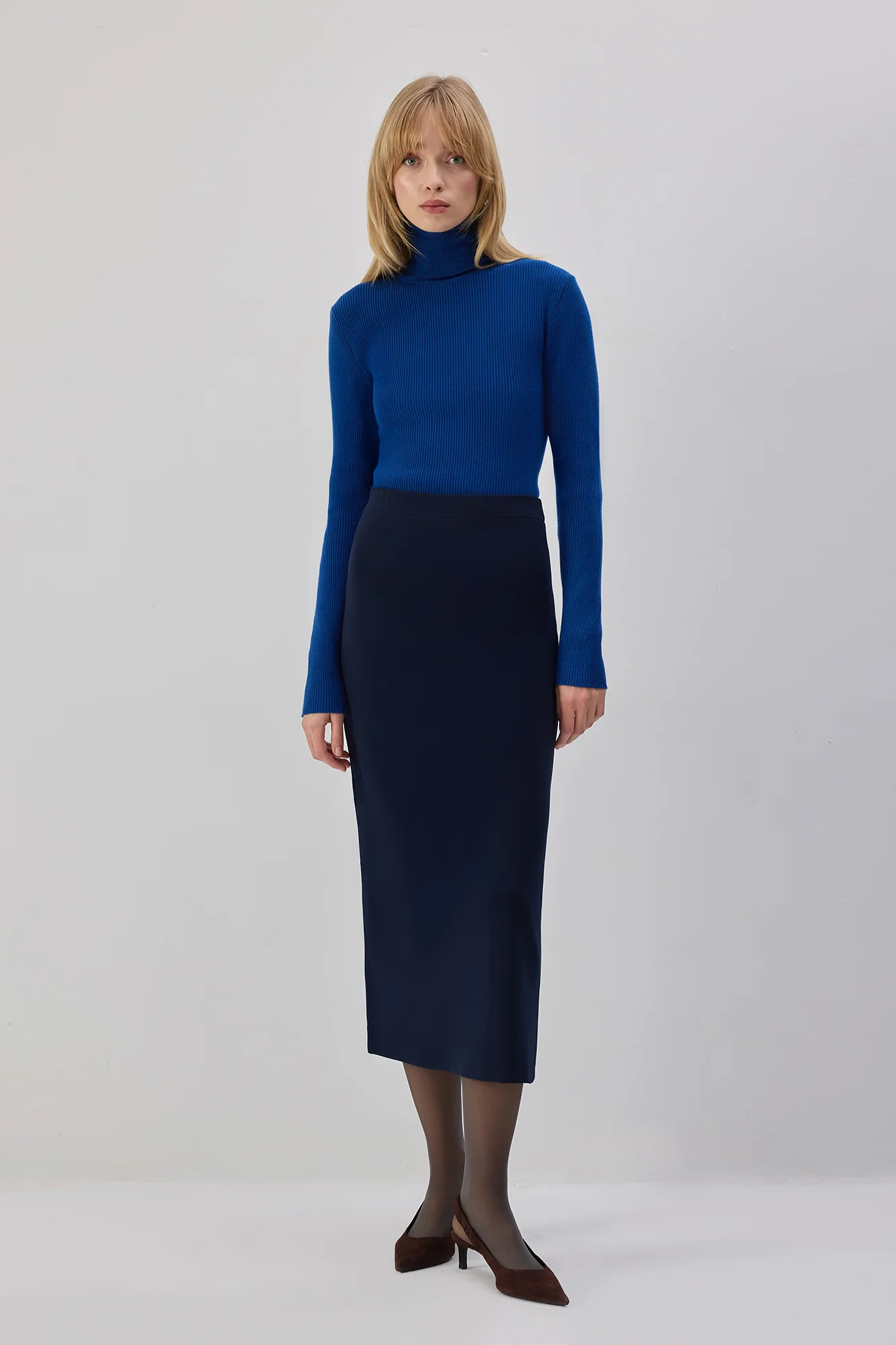 KNITTED SKIRT WITH ELASTIC WAIST - Image 4