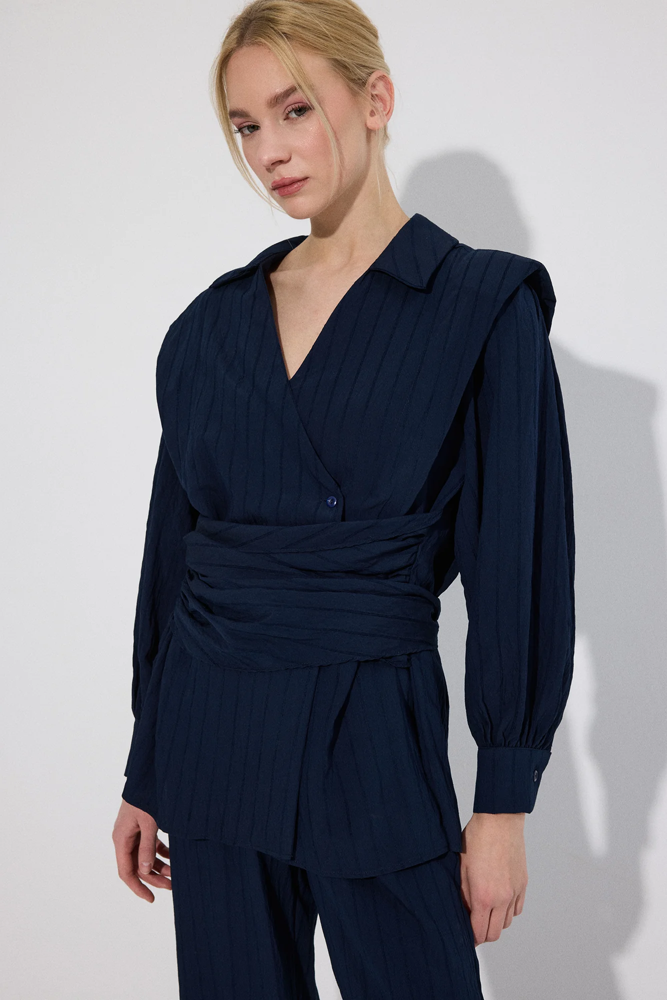 BELTED SHIRT TROUSERS SET - Image 3