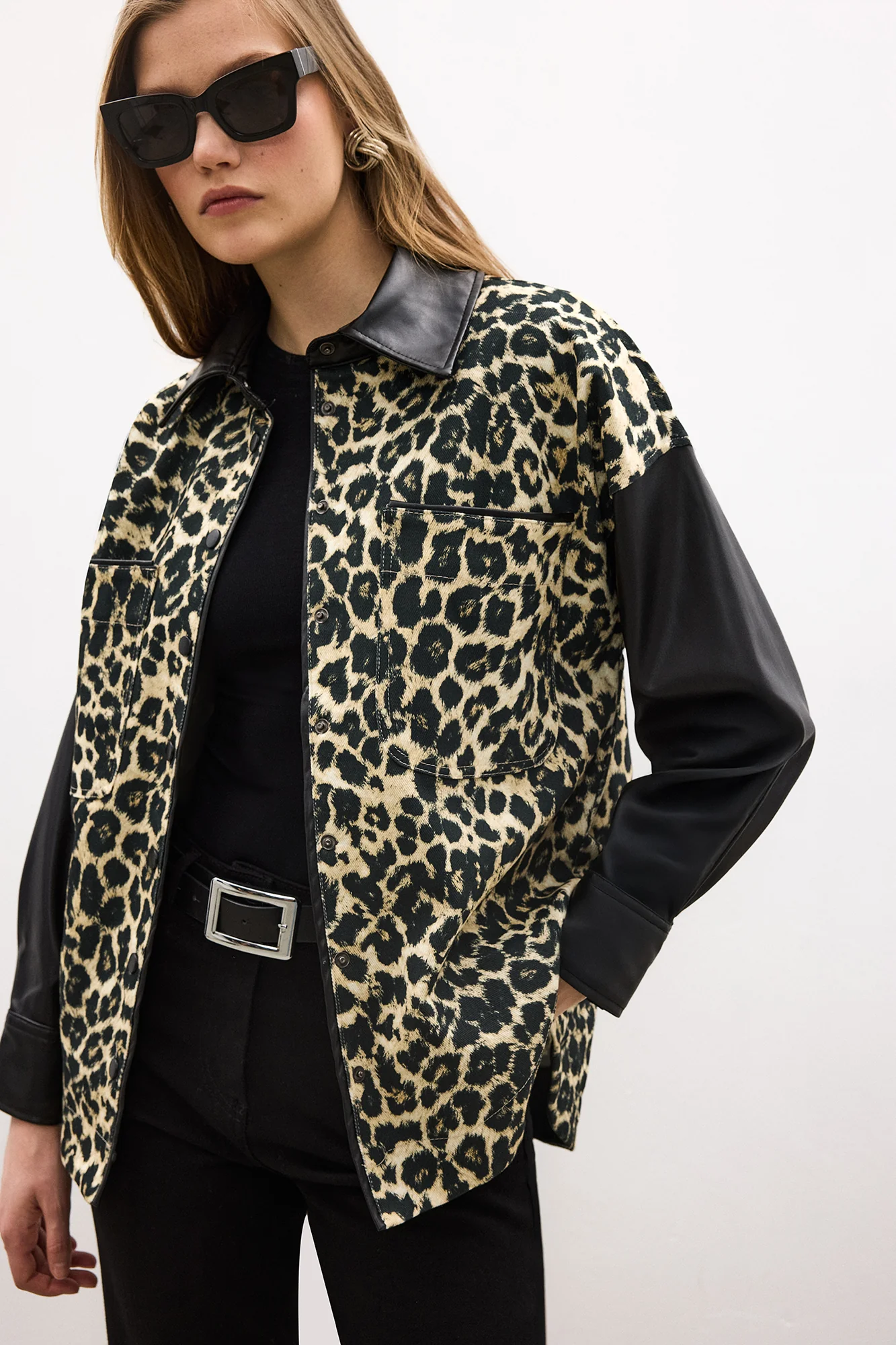 LEOPARD PATTERNED JACKET - Image 3