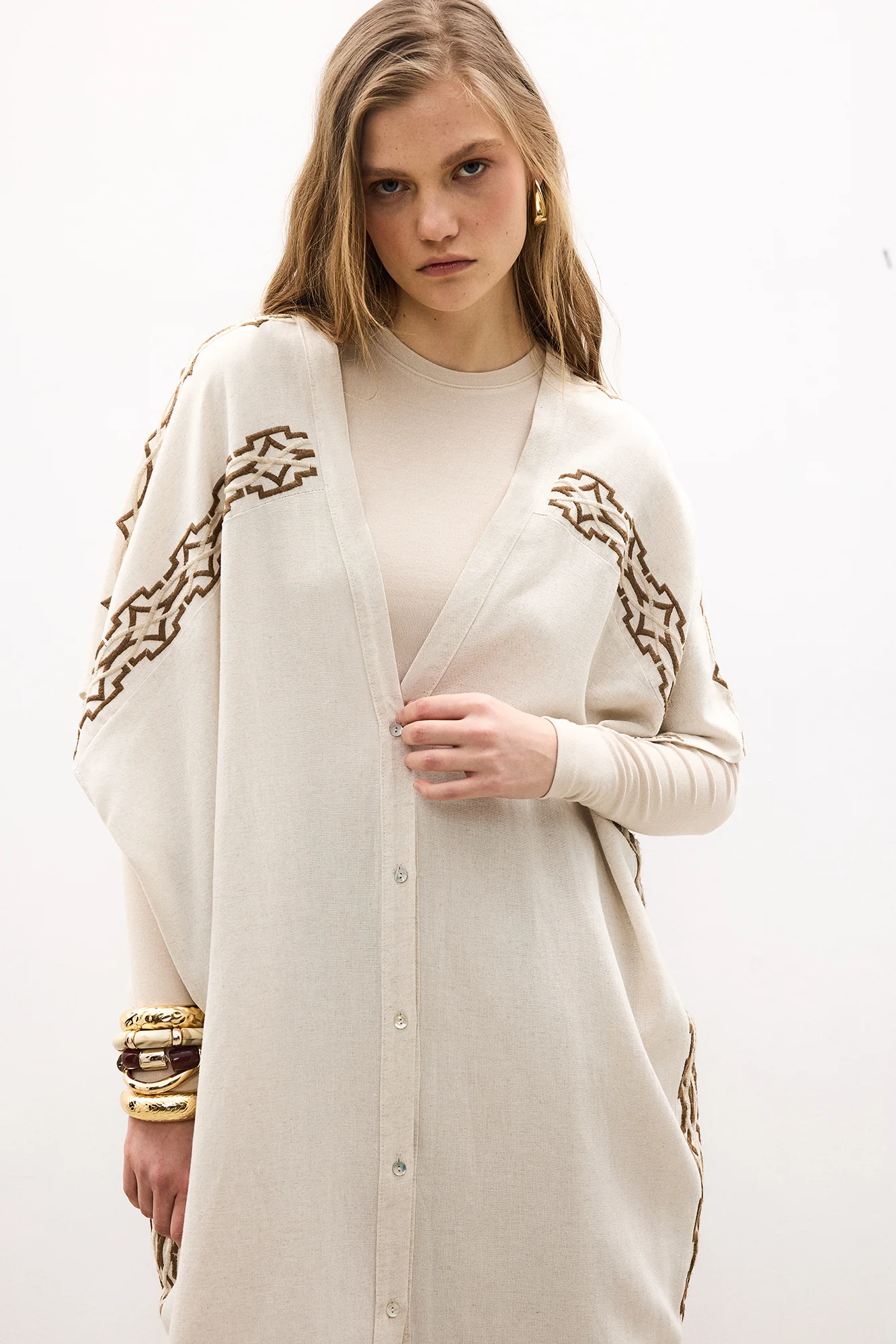 LİNEN EMBROİDERED SLEEVELESS KİMONO - Image 5