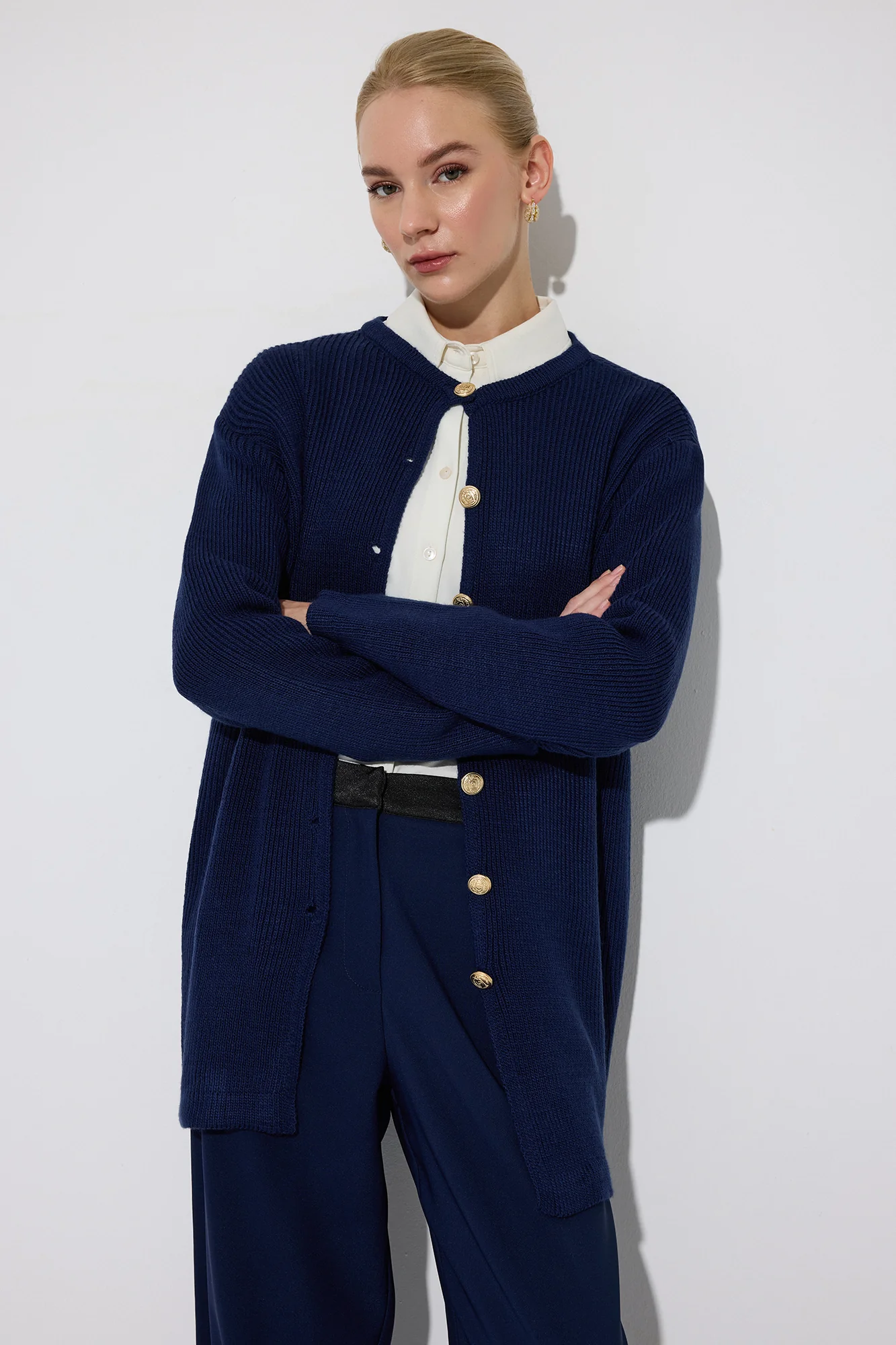 LONG CARDIGAN WITH GOLD BUTTONS - Image 6