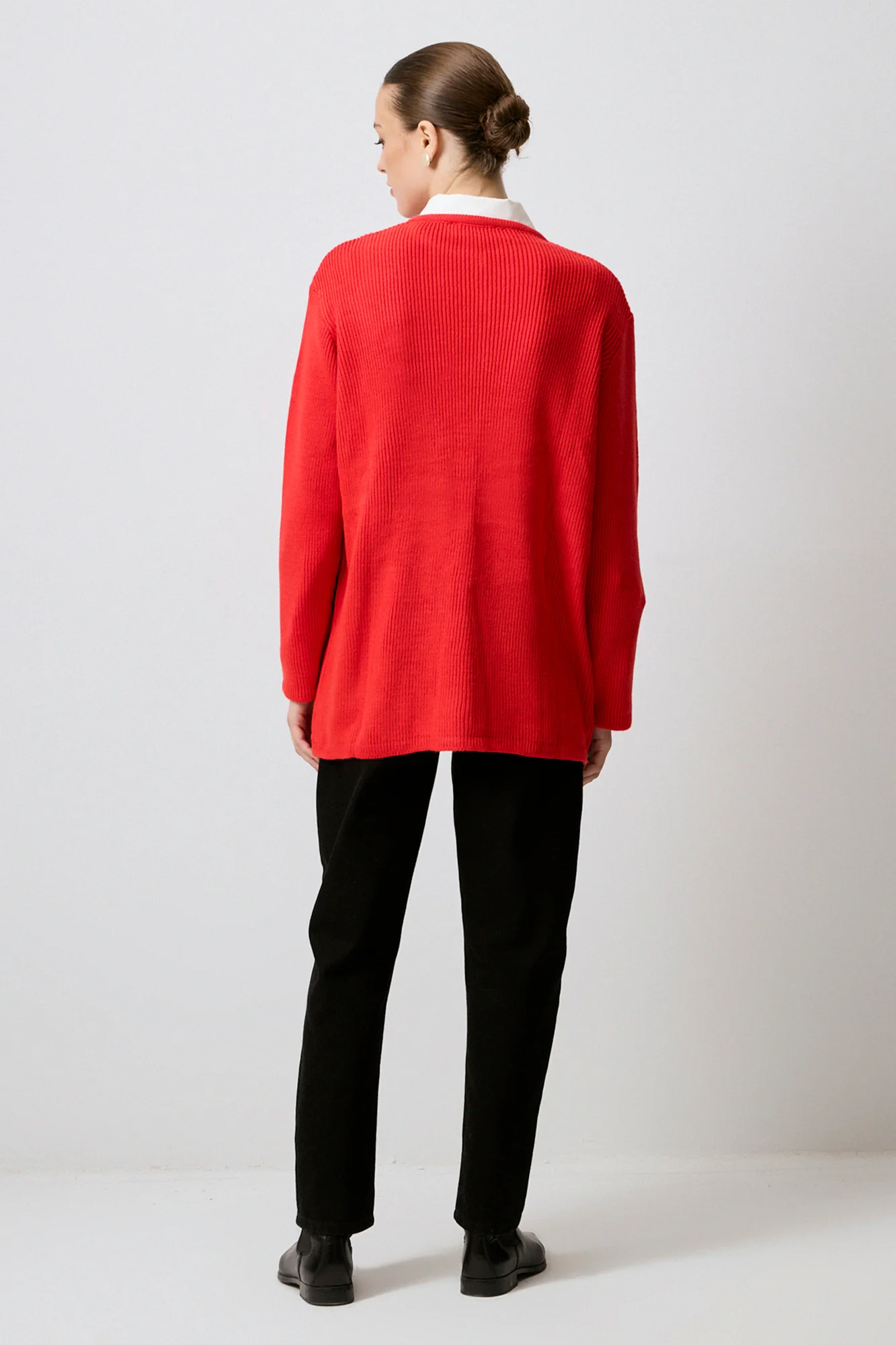 LONG CARDIGAN WITH GOLD BUTTONS - Image 10