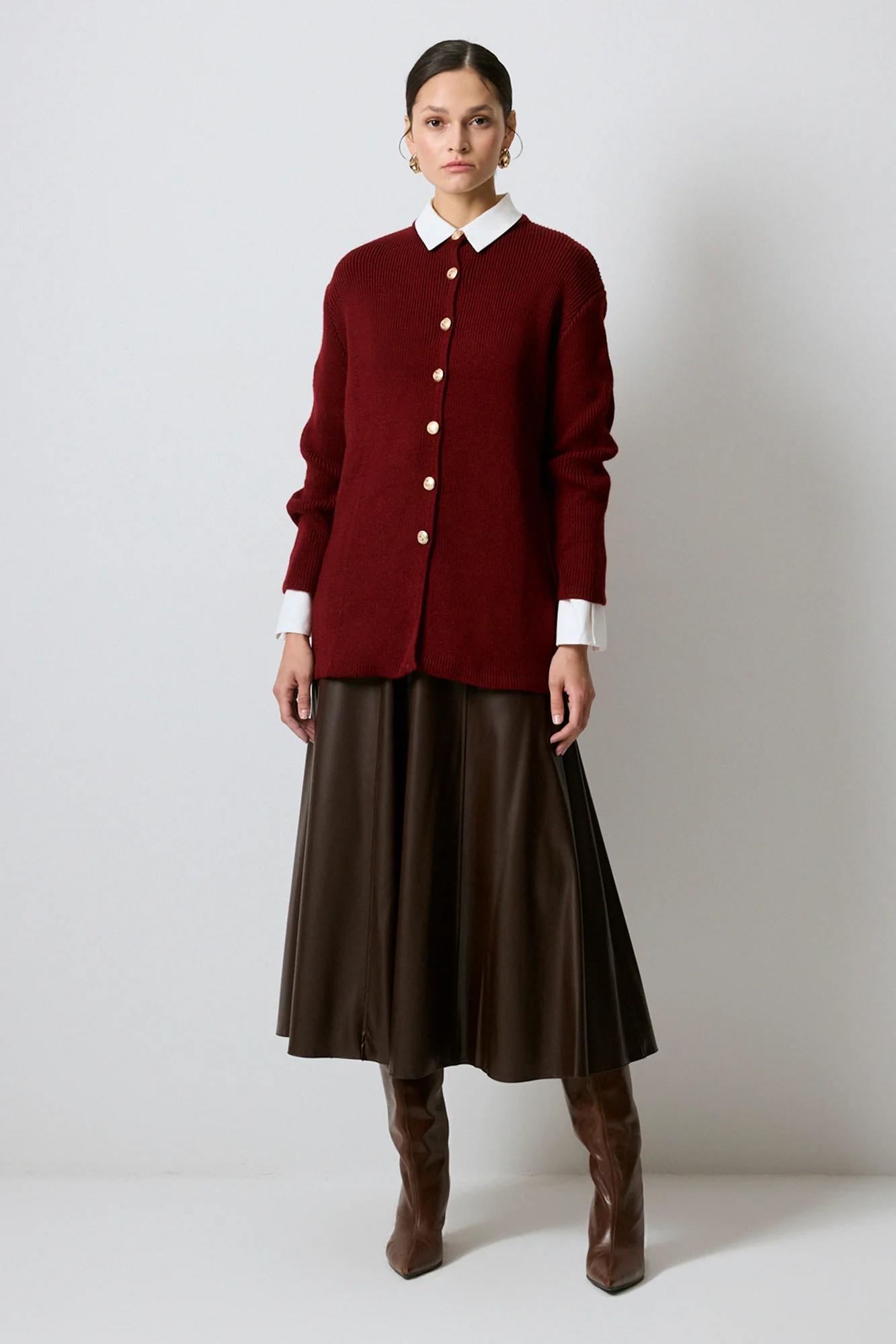LONG CARDIGAN WITH GOLD BUTTONS - Image 10