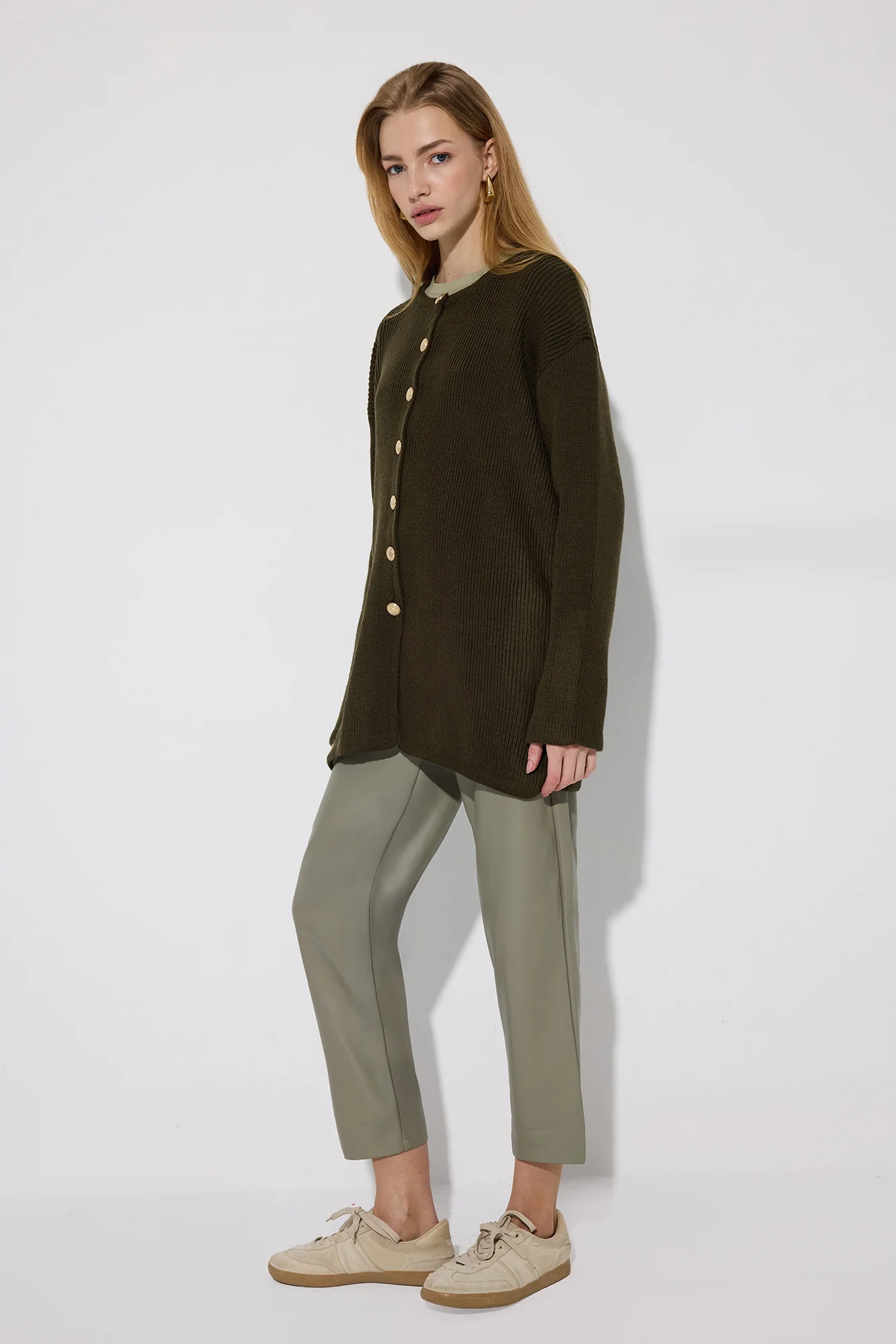 LONG CARDIGAN WITH GOLD BUTTONS - Image 4