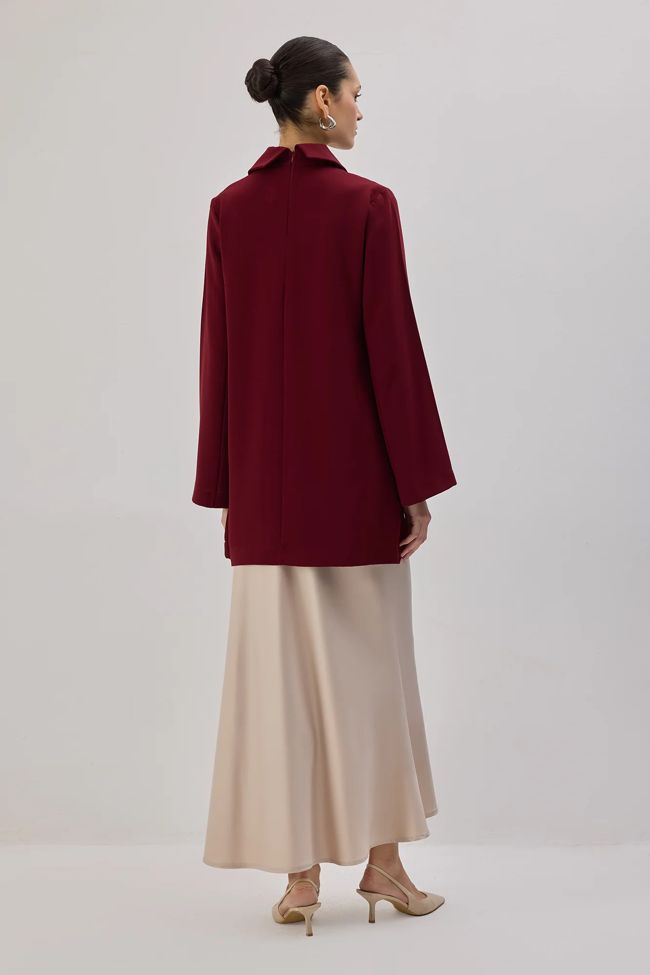 LONG COLLAR CREPE TUNIC - Image 6