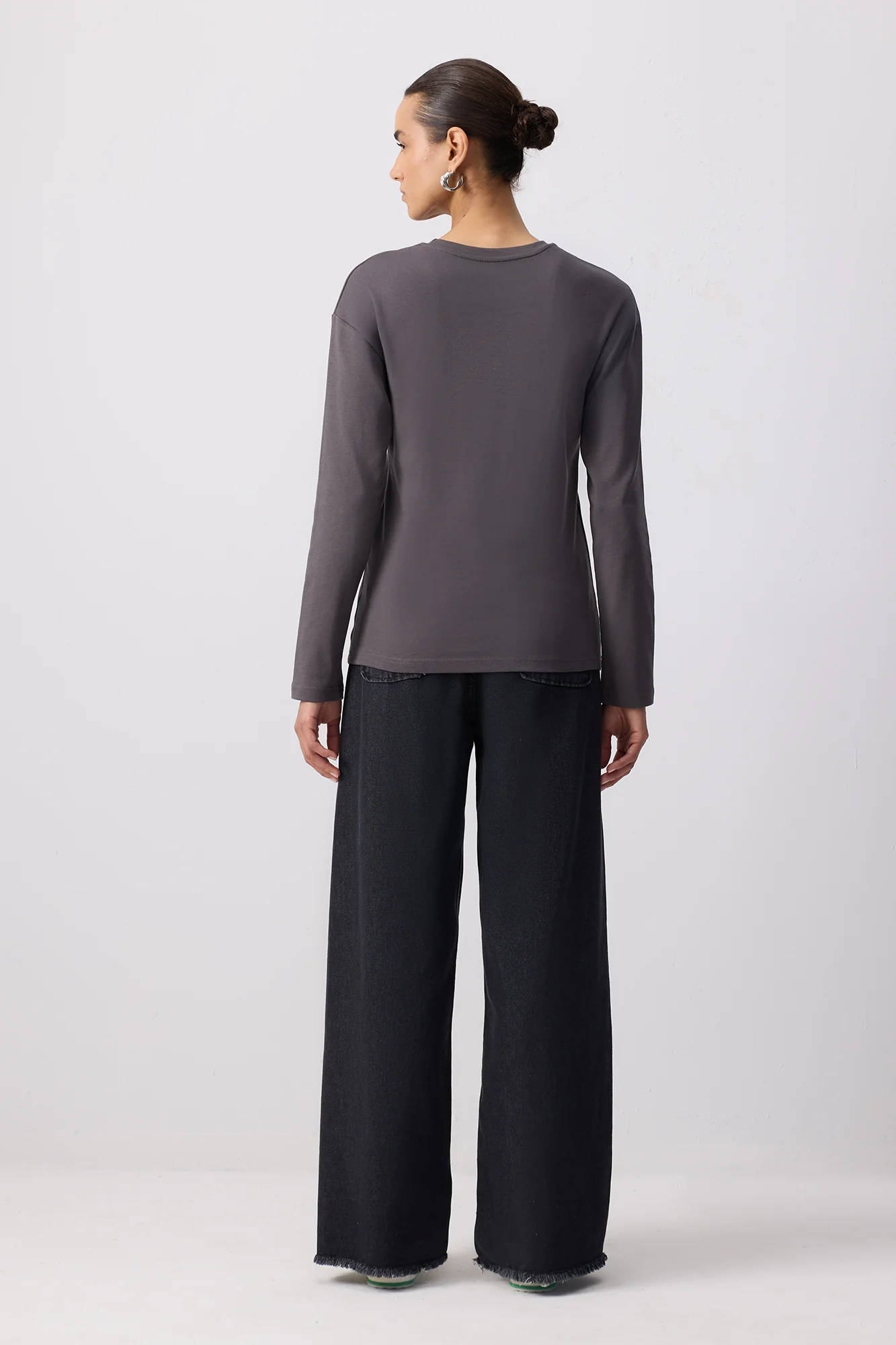 100% COTTON LONG SLEEVE T-SHIRT - Image 4