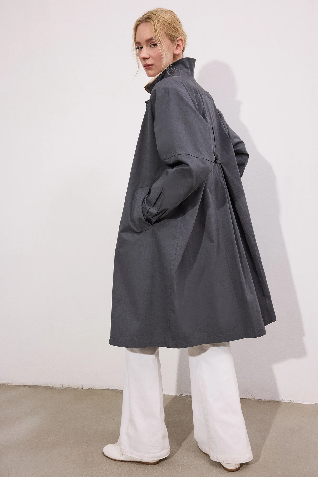 OVERSIZE TRENCH COAT - Image 6