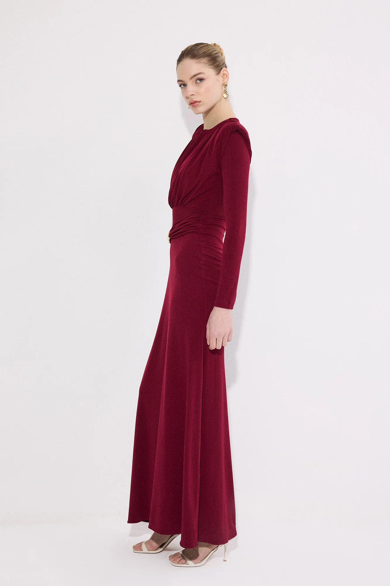 MAXI DRESS WITH GOLD ACCESSORIES - Image 2