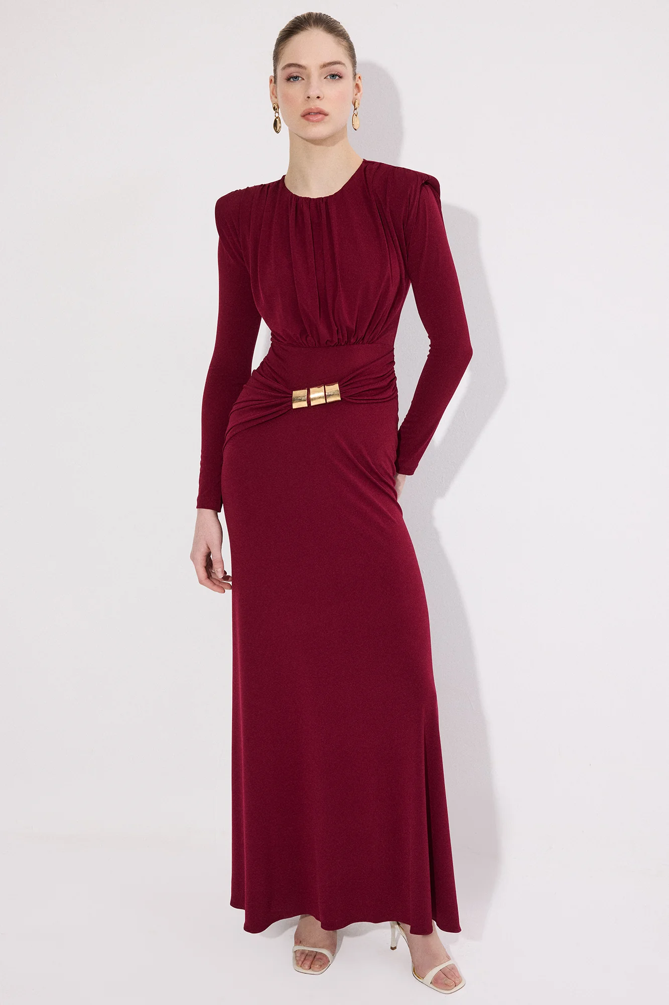MAXI DRESS WITH GOLD ACCESSORIES - Image 4