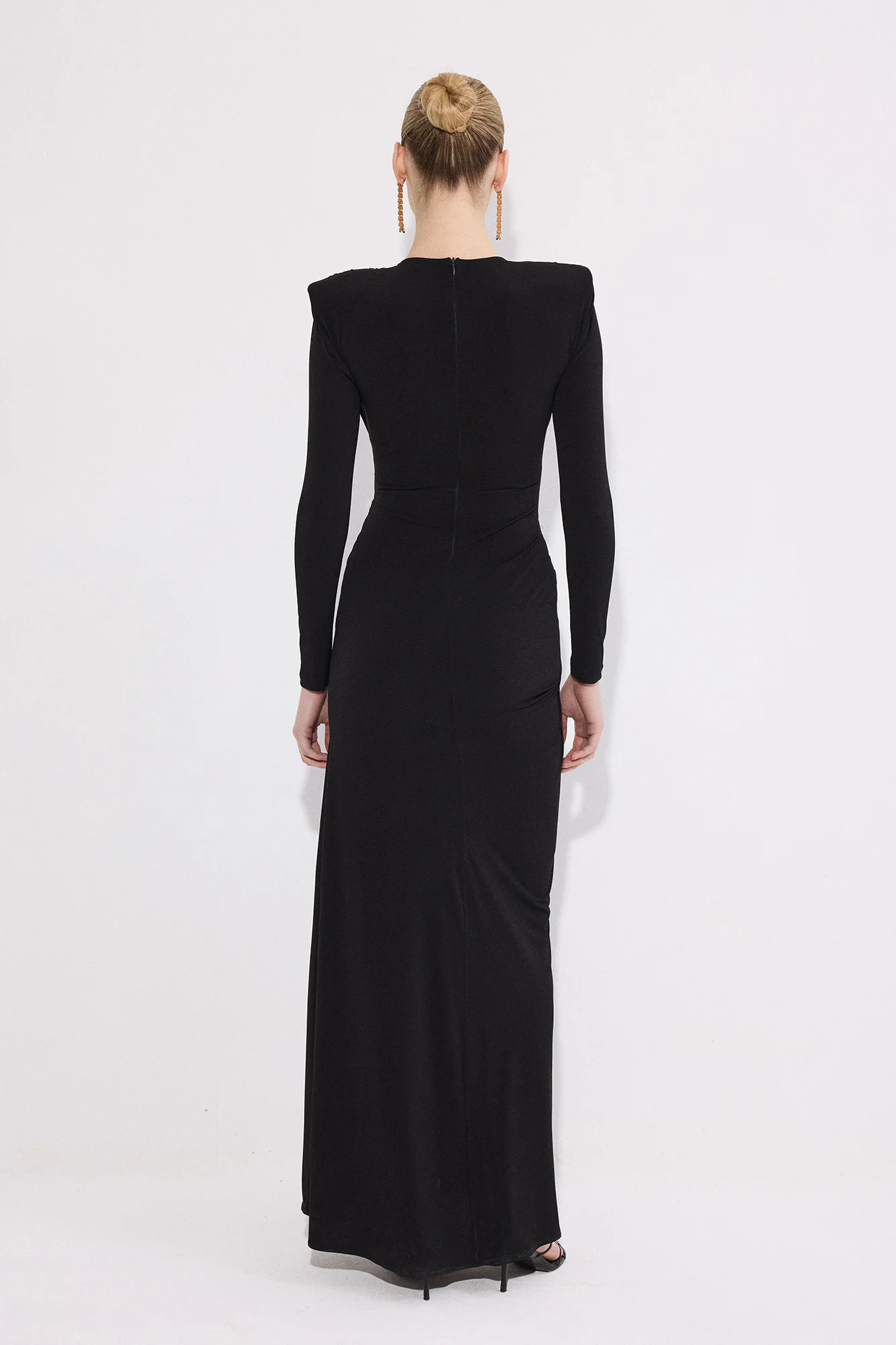 MAXI DRESS WITH GOLD ACCESSORIES - Image 5
