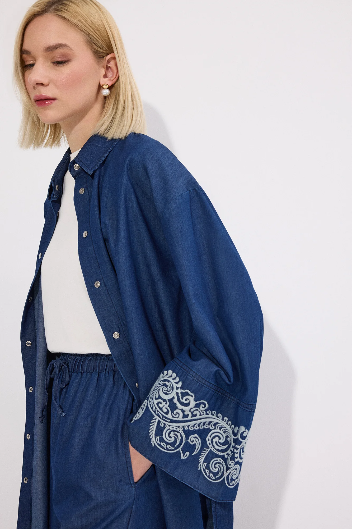 EMBROIDERY DETAILED JACKET - Image 4