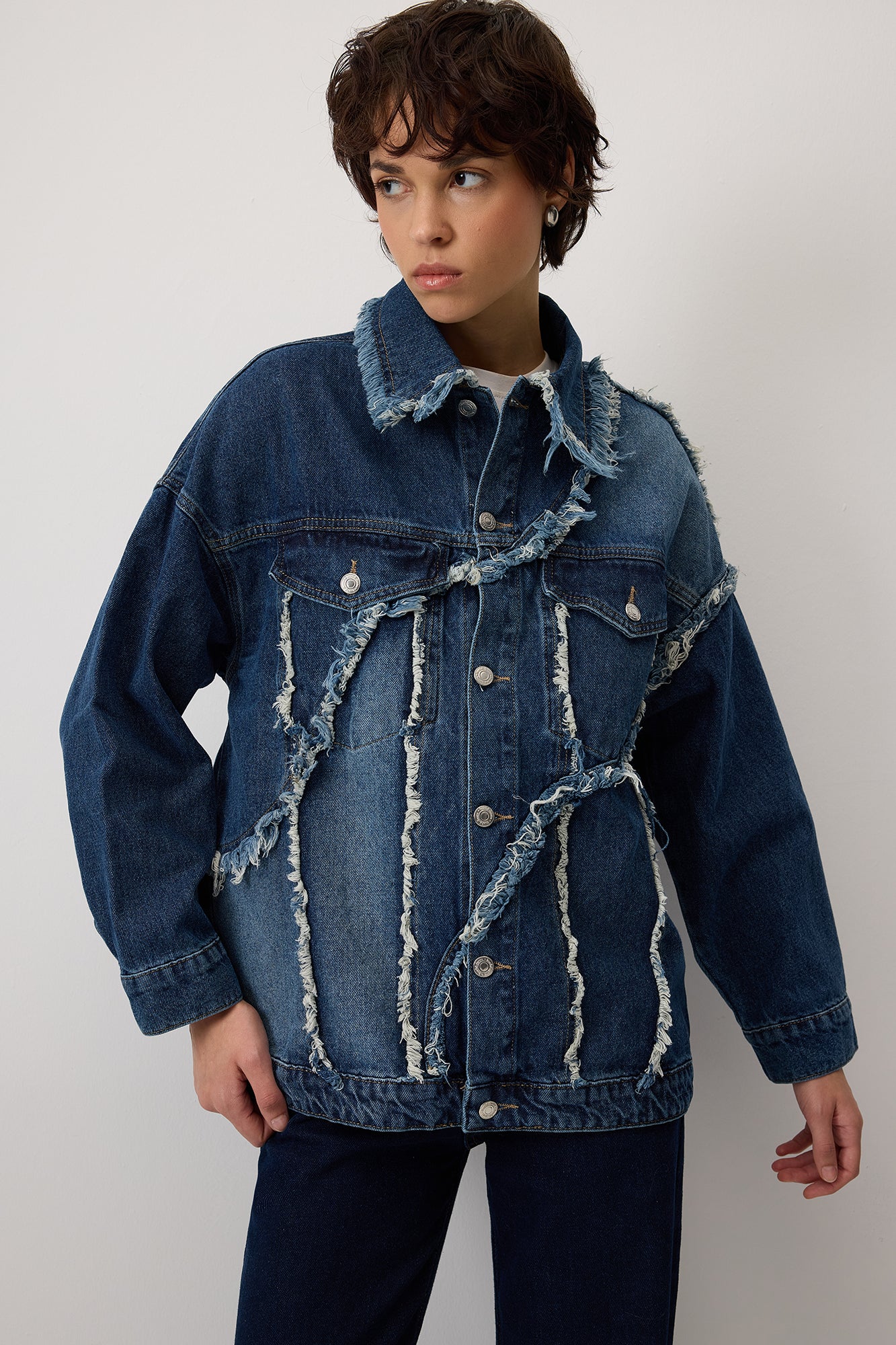 FRINGED PIECE DENIM JACKET - Image 5