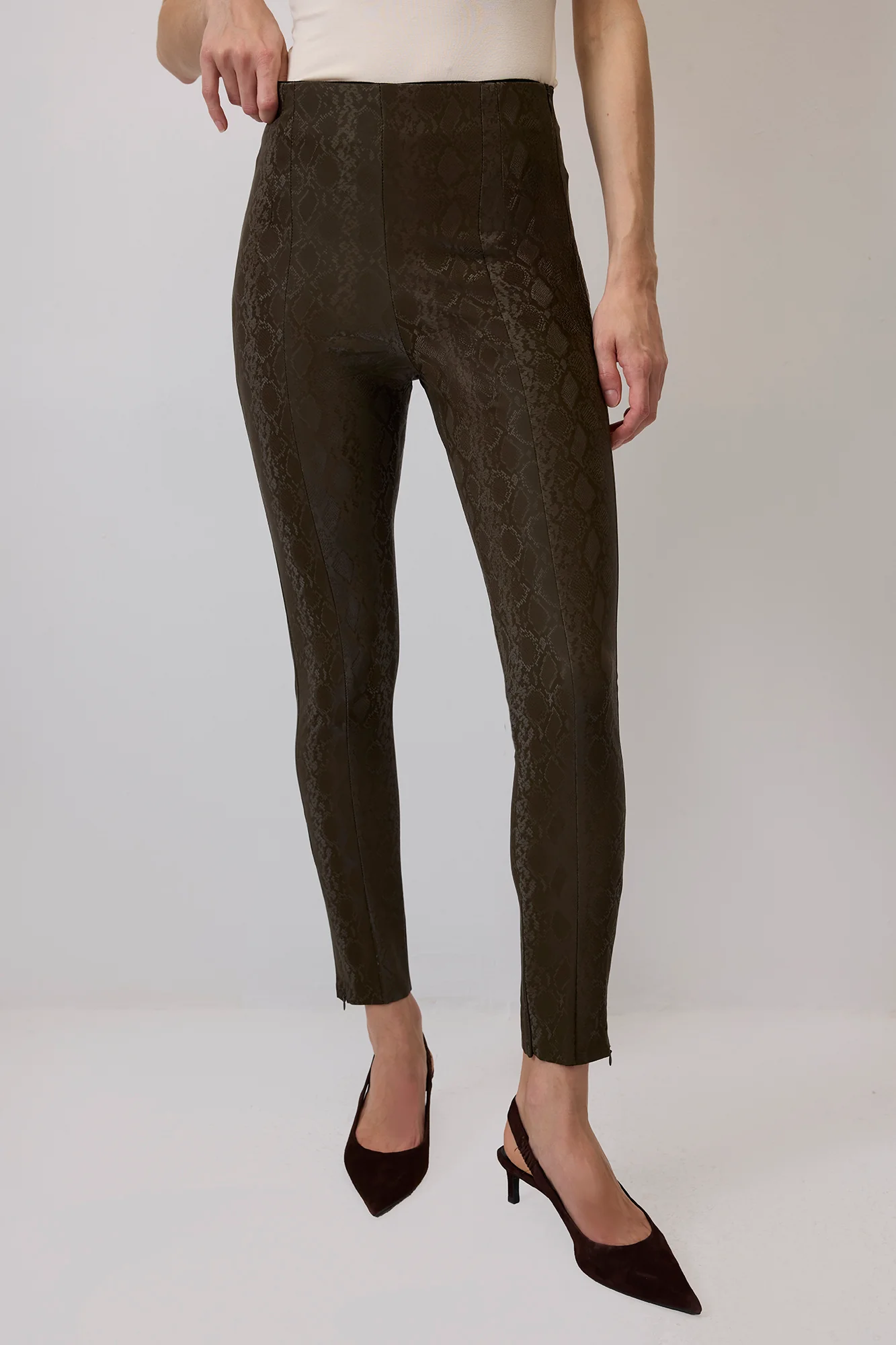 LEATHER LEGGINGS - Image 3