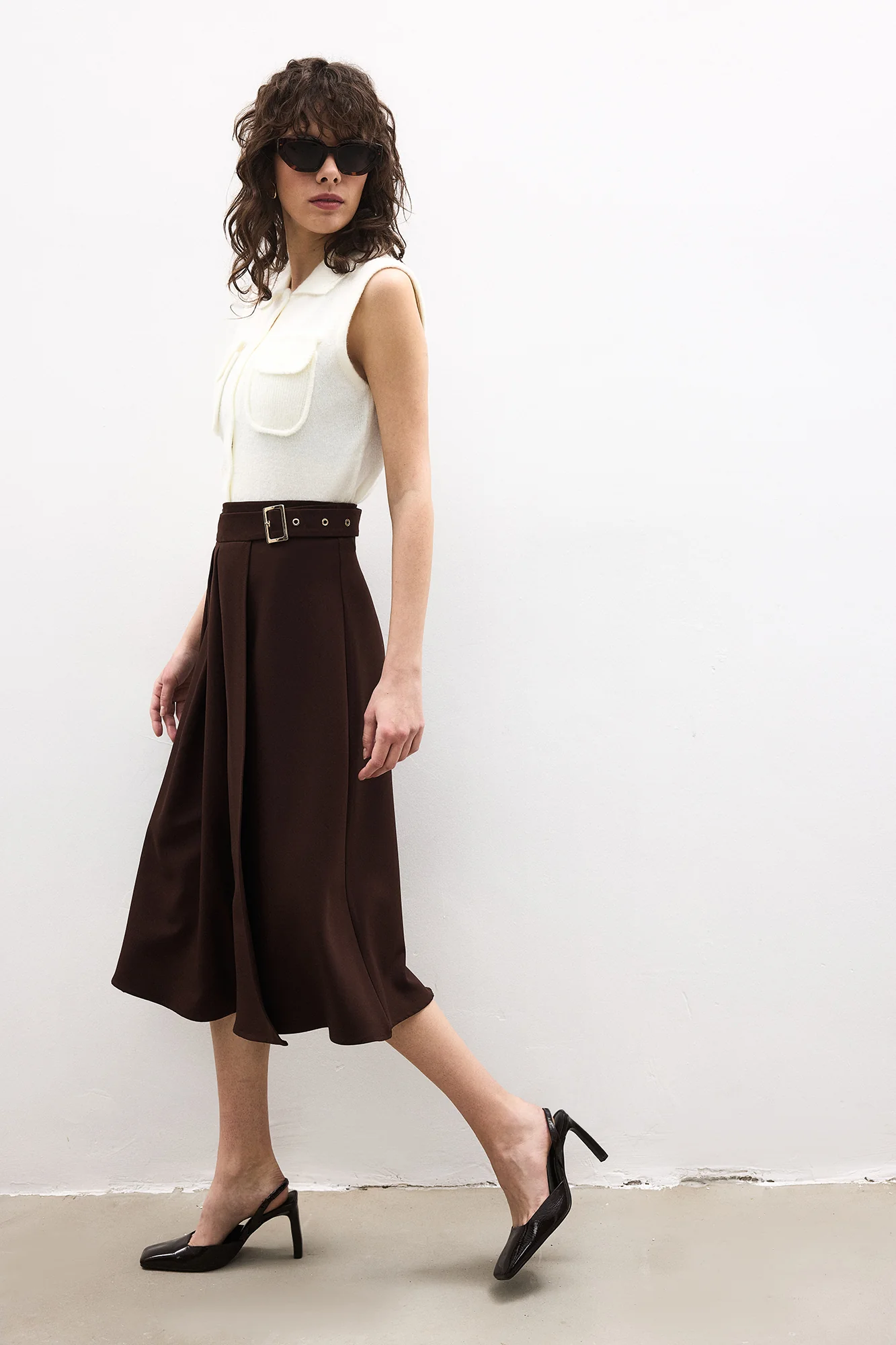 PLEATED BELTED SKIRT - Image 2