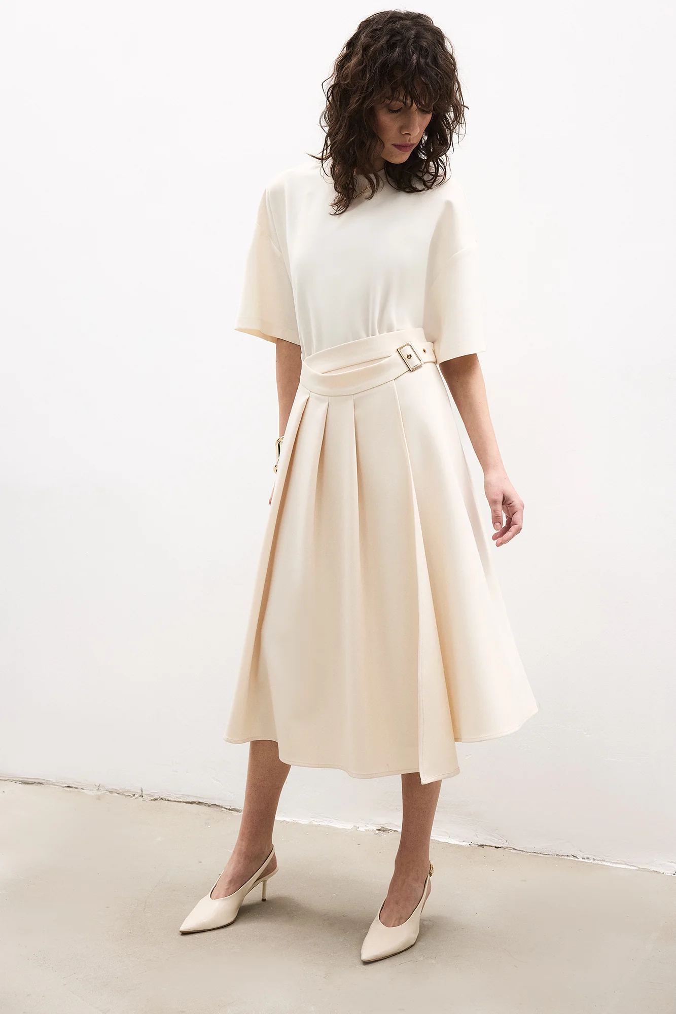 PLEATED BELTED SKIRT - Image 2