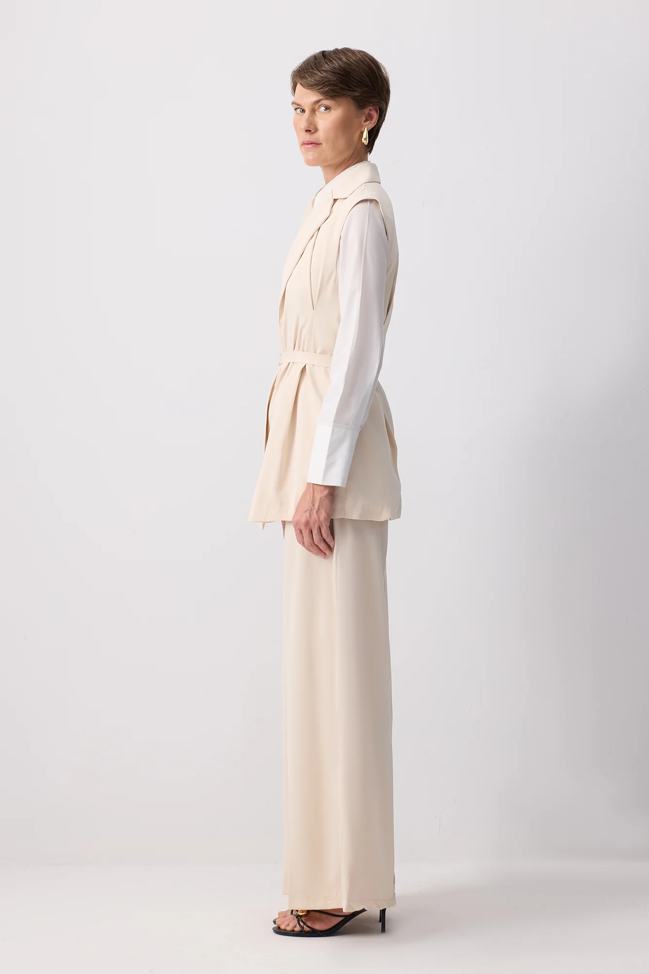 PLEATED DOUBLE BREASTED VEST PANTS SET - Image 3