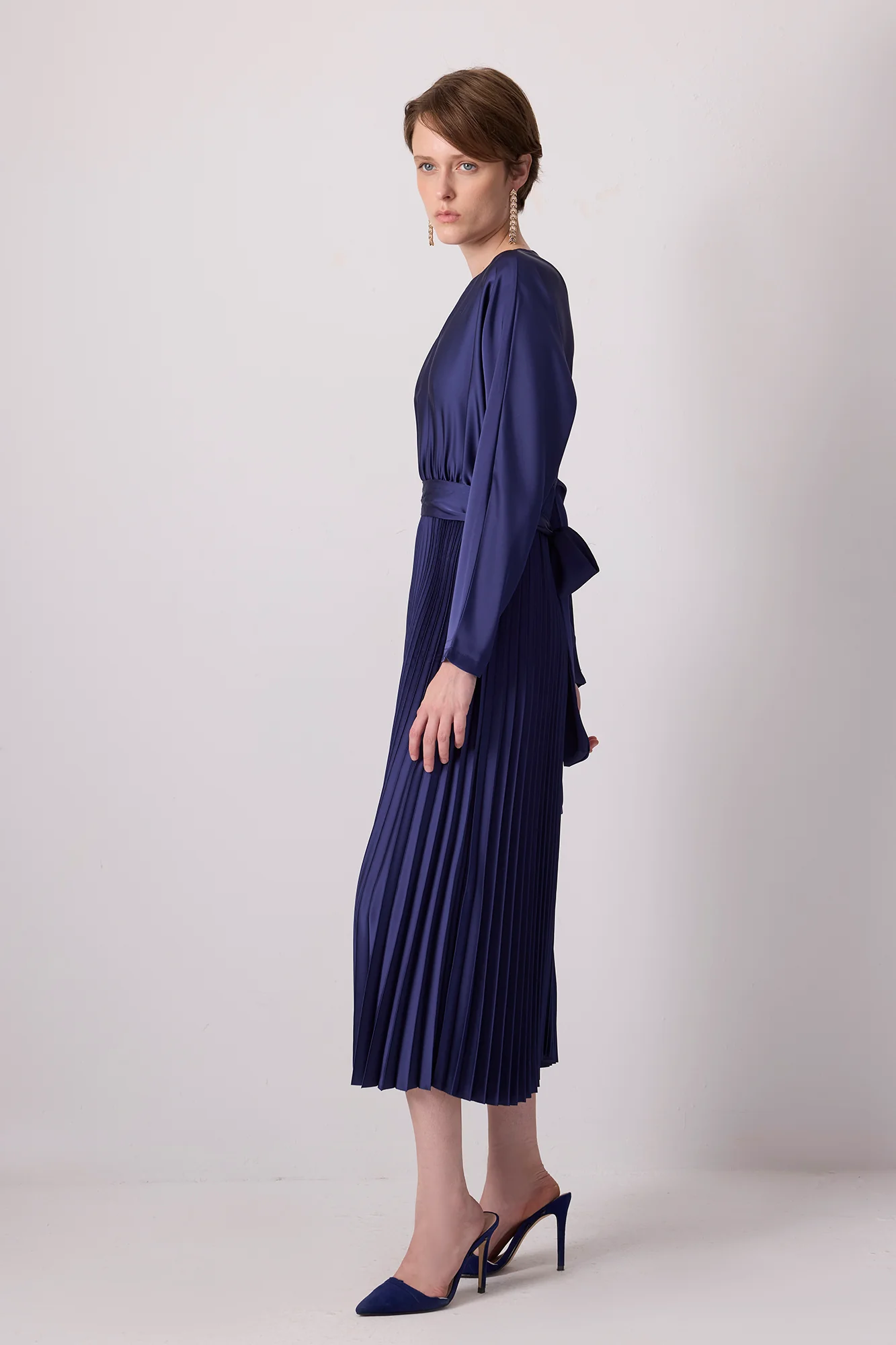 PLEATED SATIN DRESS - Image 4