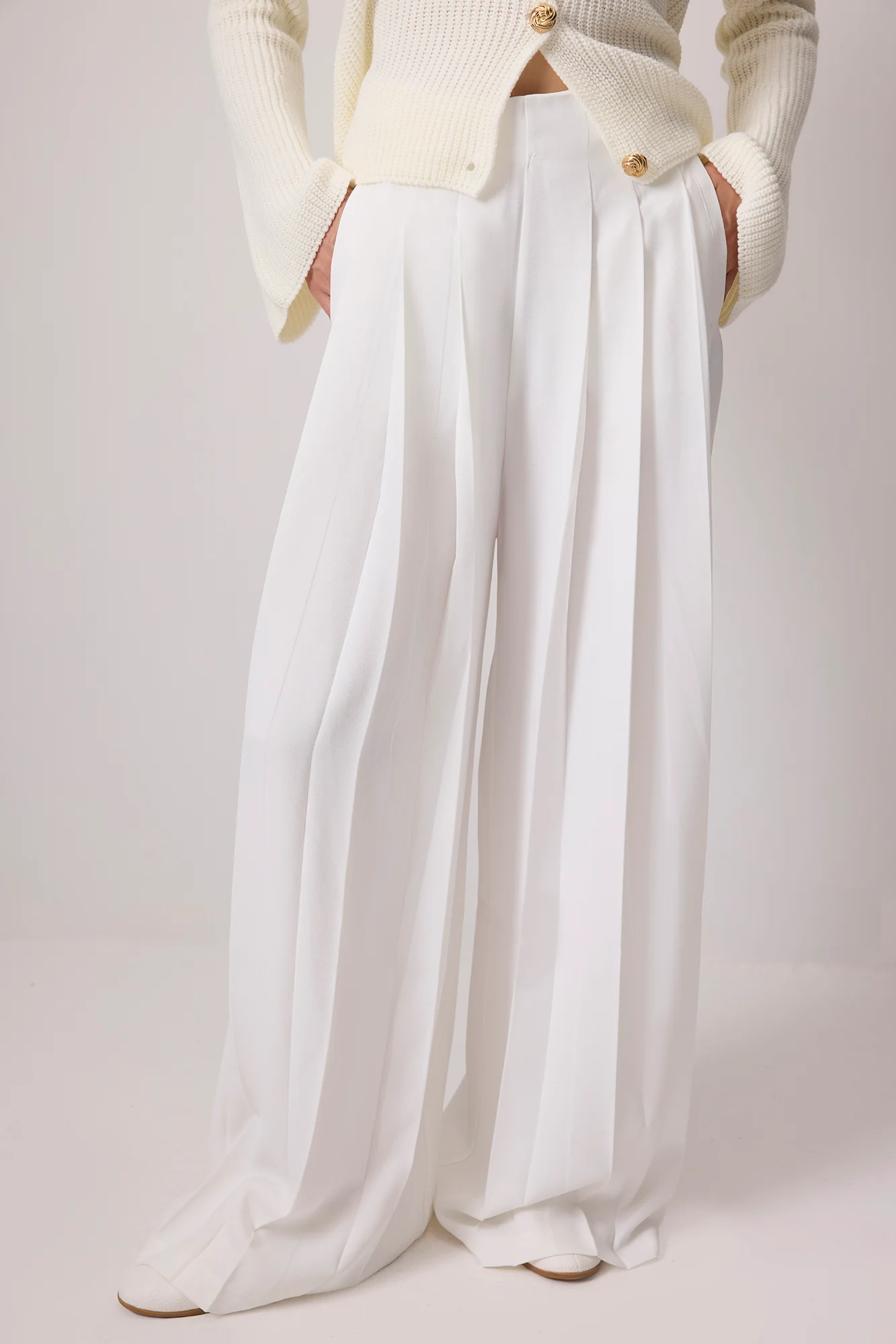 PLEATED WIDE LEG CREPE TORUSERS - Image 4