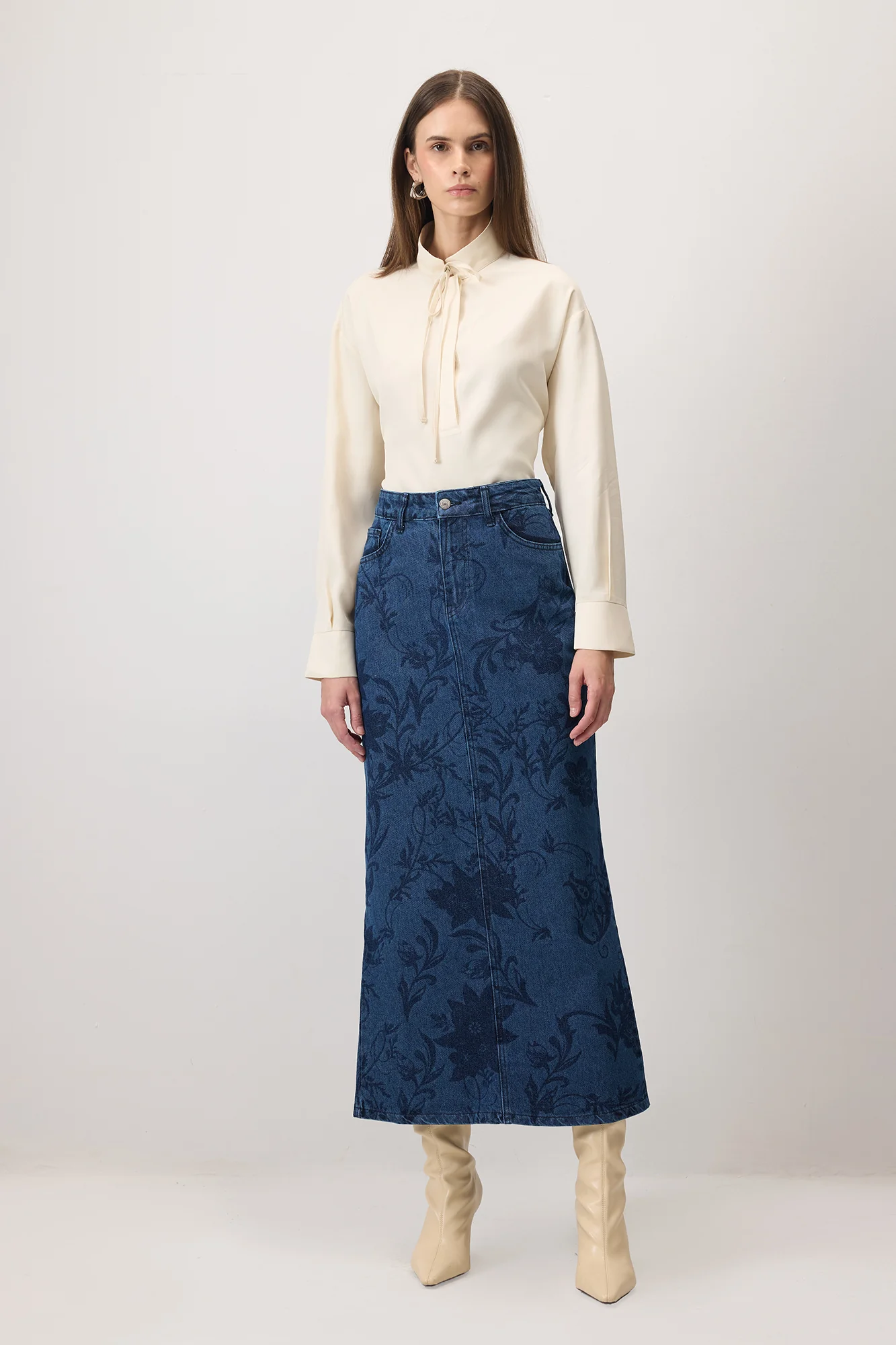 PRINTED DENIM SKIRT - Image 3