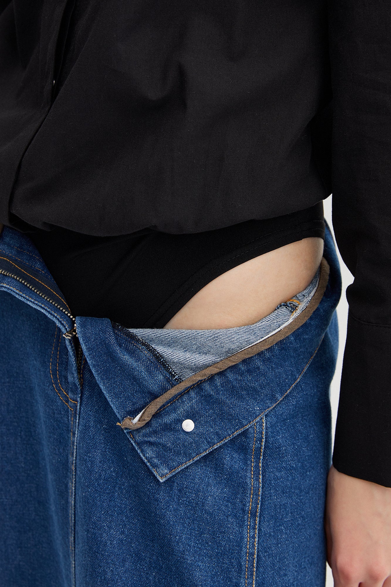 SHIRT BODY WITH GRIPPER - Image 5