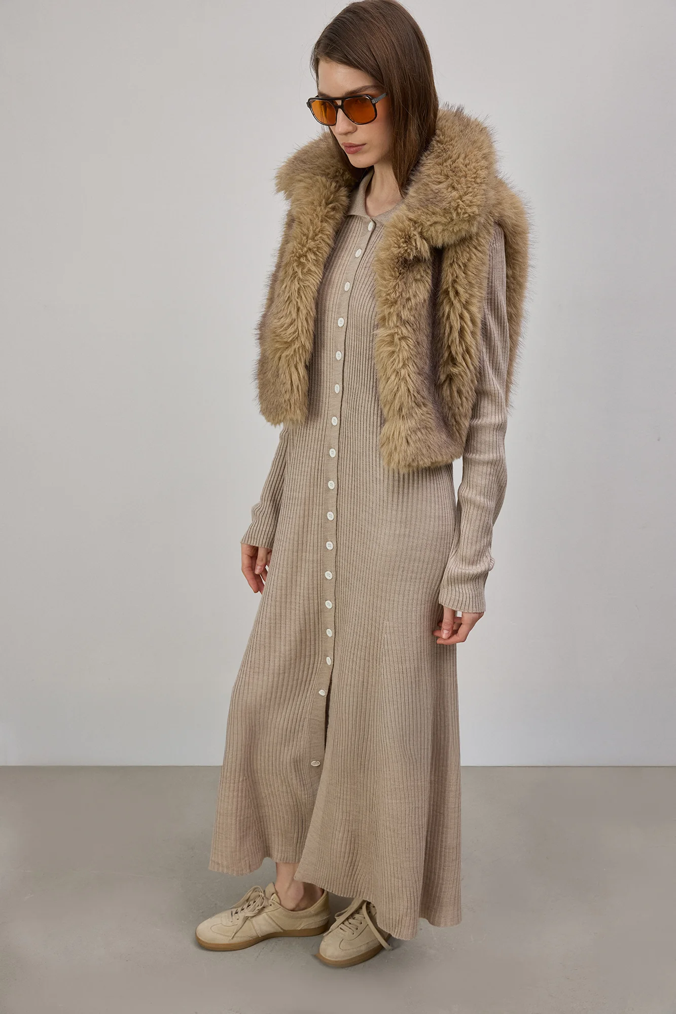 SHIRT COLLAR BUTTONED KNITTED DRESS - Image 2