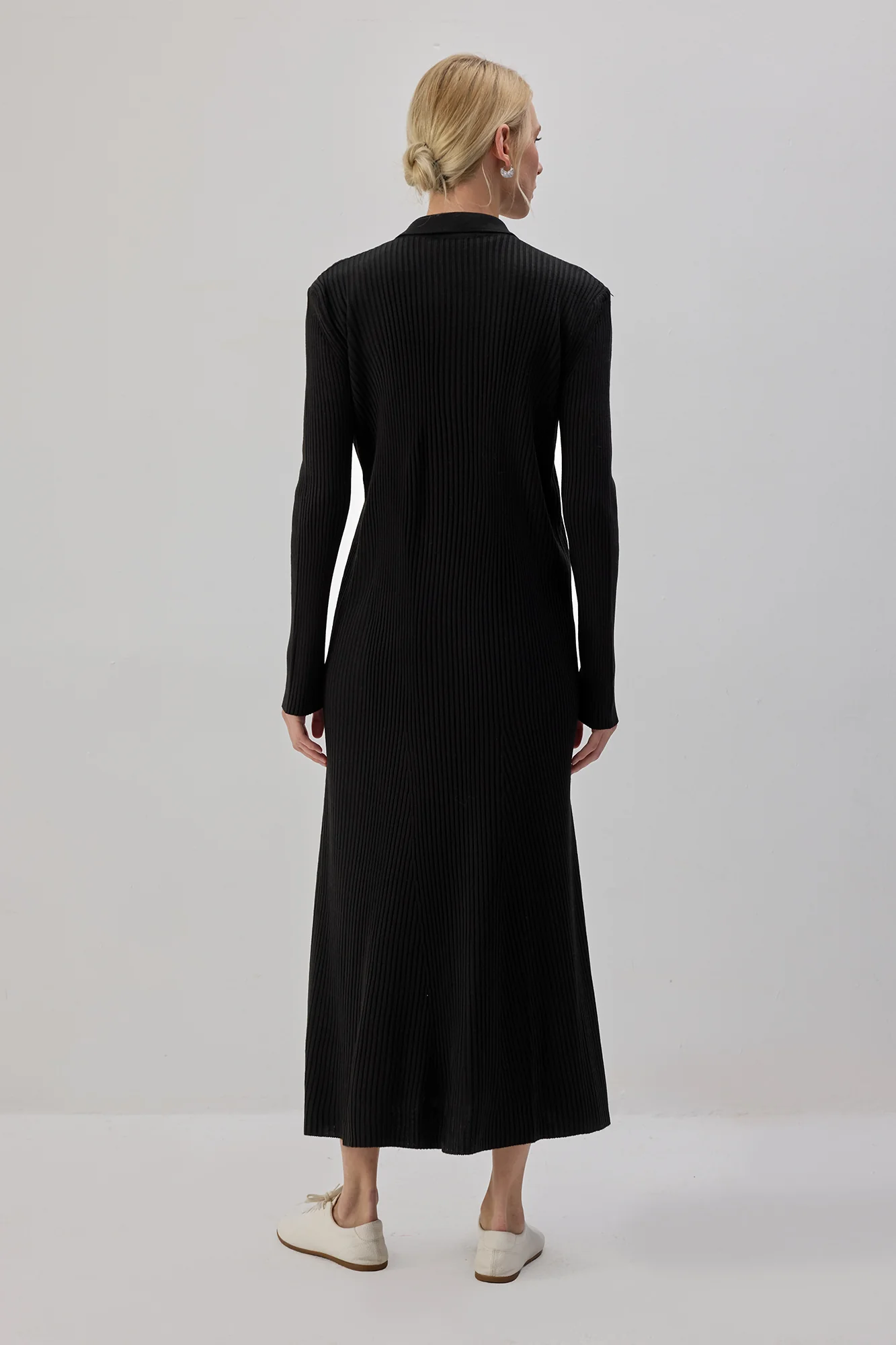 SHIRT COLLAR BUTTONED KNITTED DRESS - Image 4