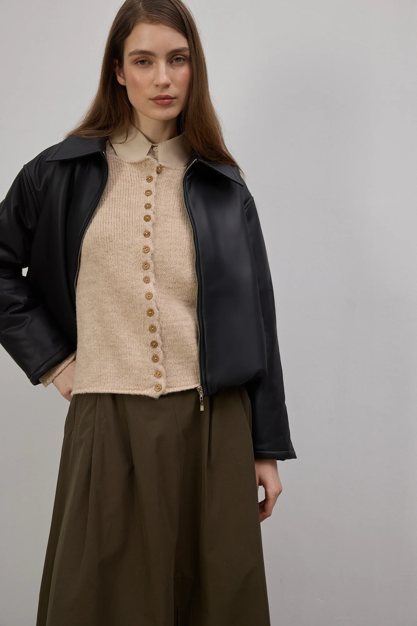 SHORT BUTTONED KNITTED CARDIGAN - Image 2