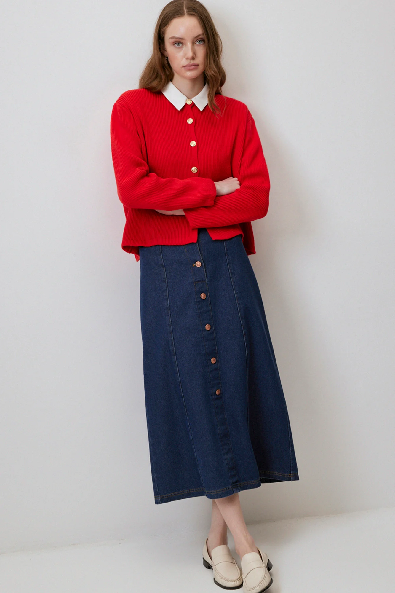 SHORT CARDIGAN WITH GOLD BUTTONS - Image 2