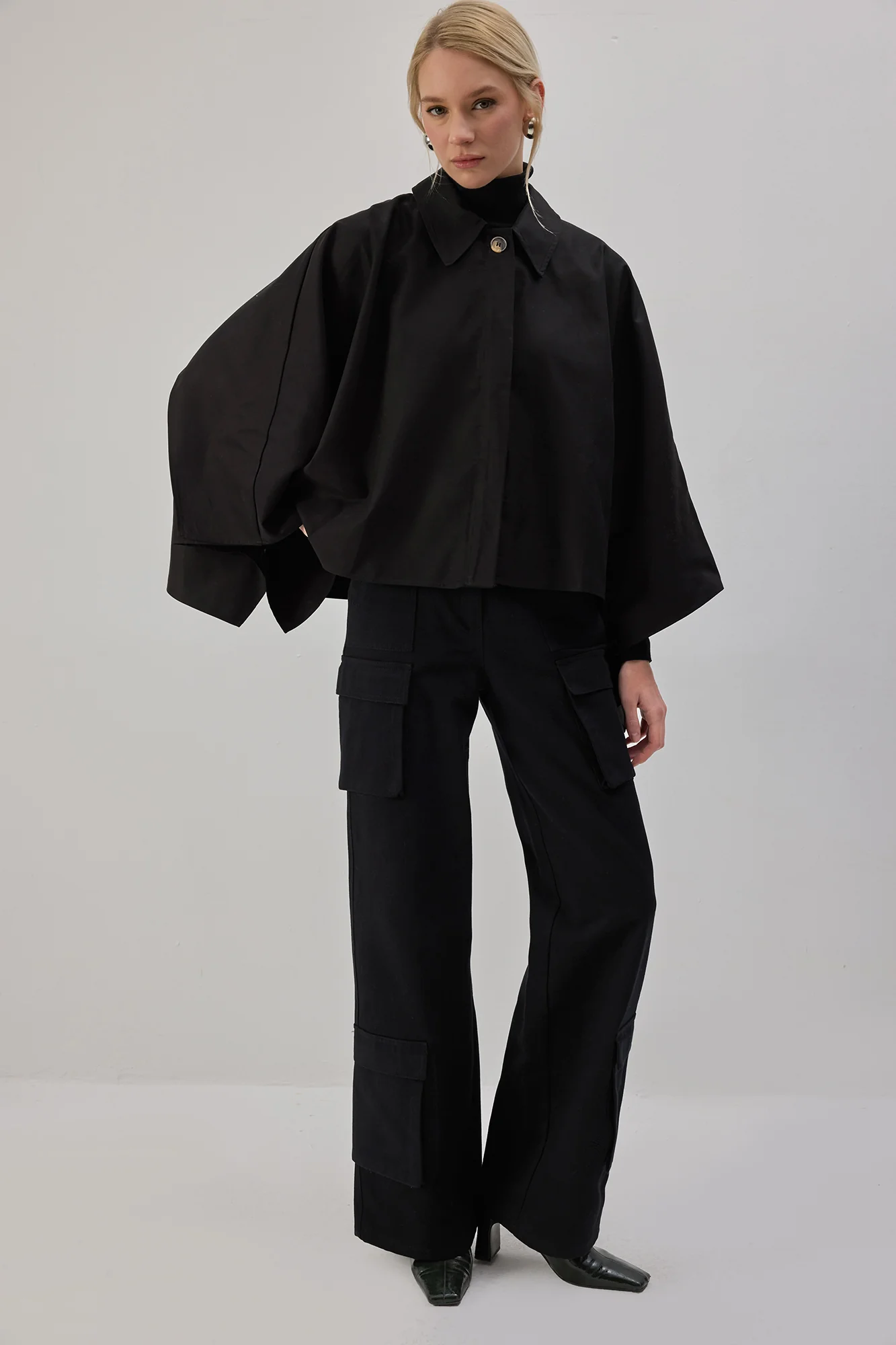 SHORT TRENCH PONCHO - Image 3