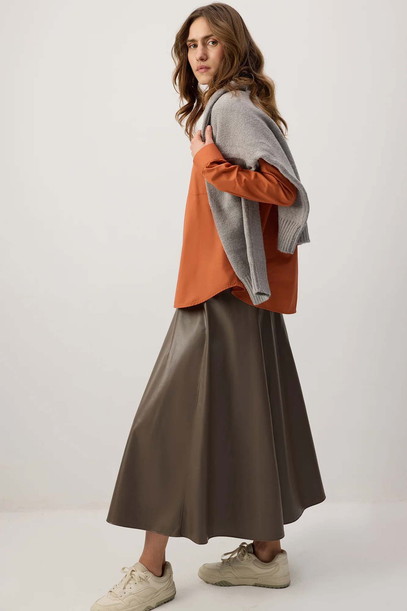 SINGLE POCKET OVERSIZE SHIRT - Image 3