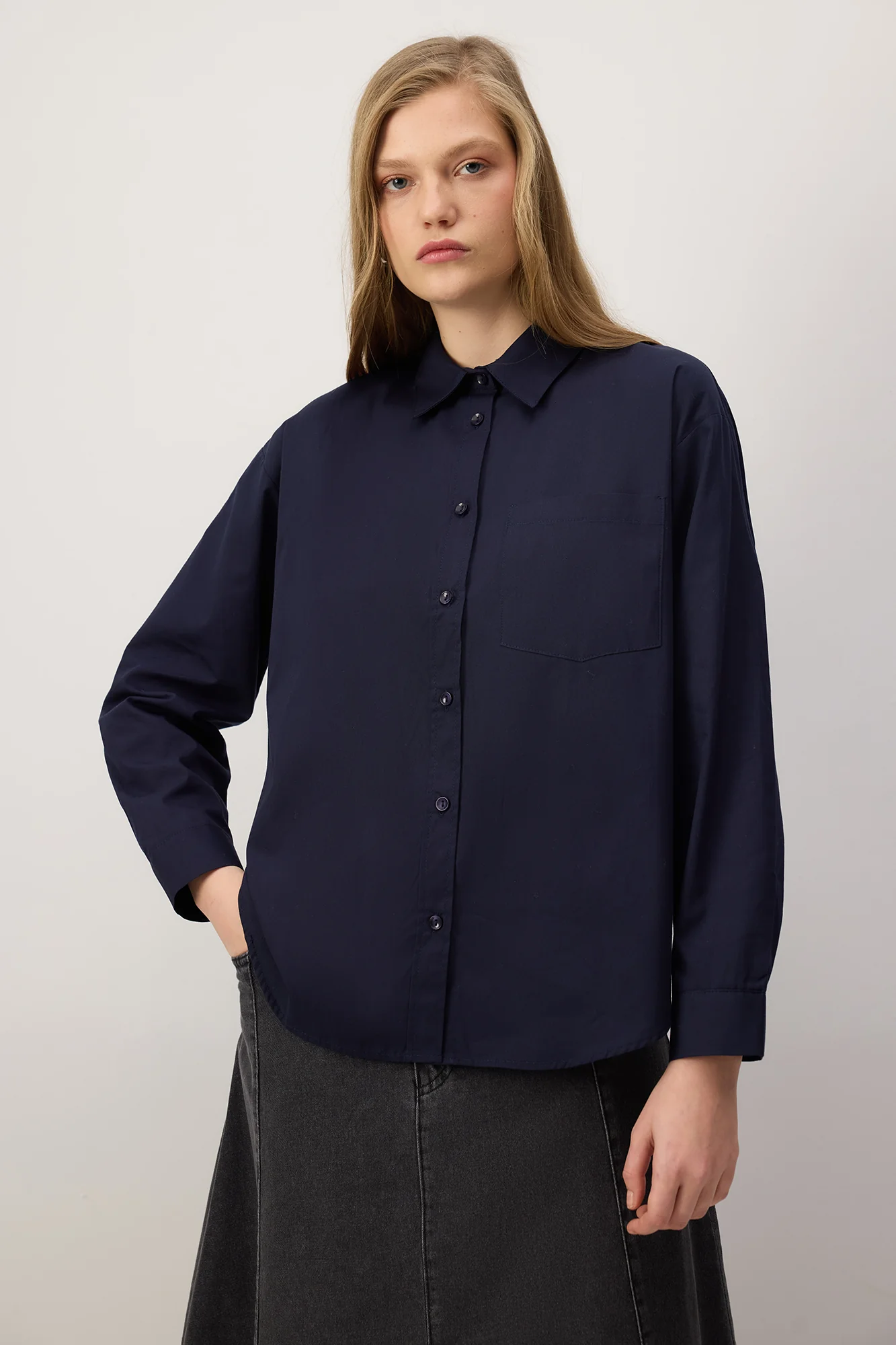 SINGLE POCKET OVERSIZE SHIRT - Image 3