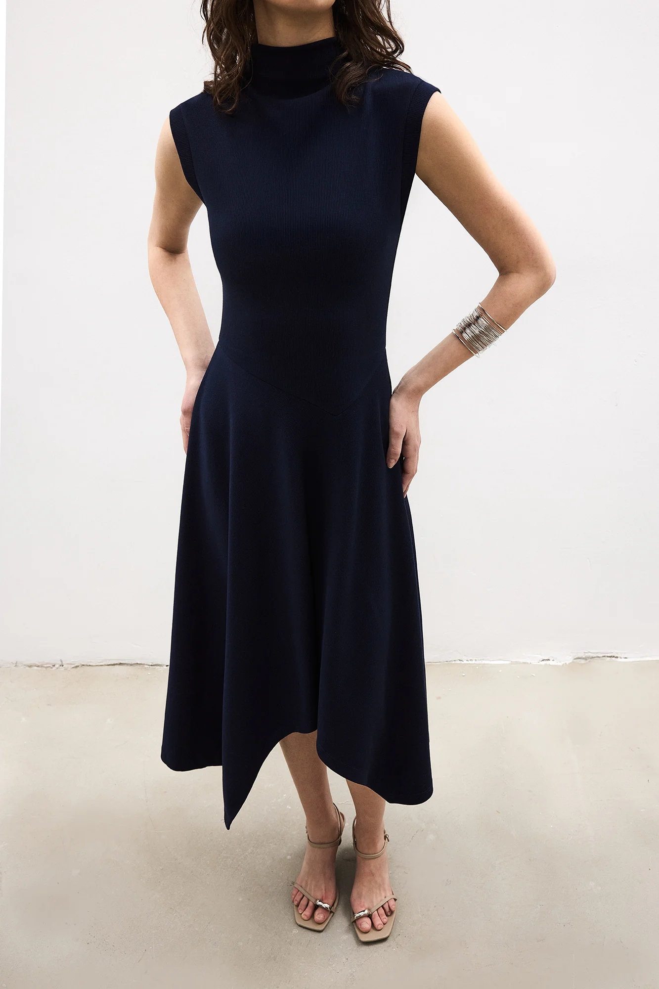 ASYMMETRİCAL KNİTTED DRESS - Image 4