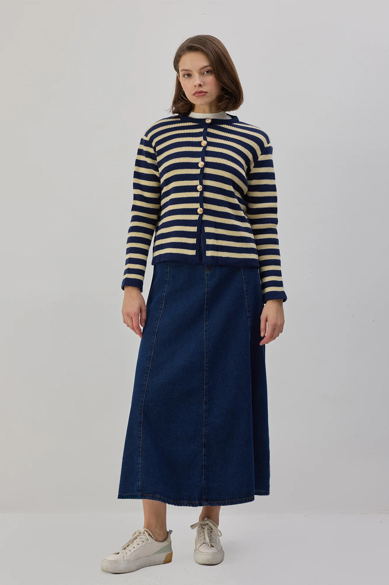 STRIPED SHORT CARDIGAN WITH GOLD BUTTONS - Image 3