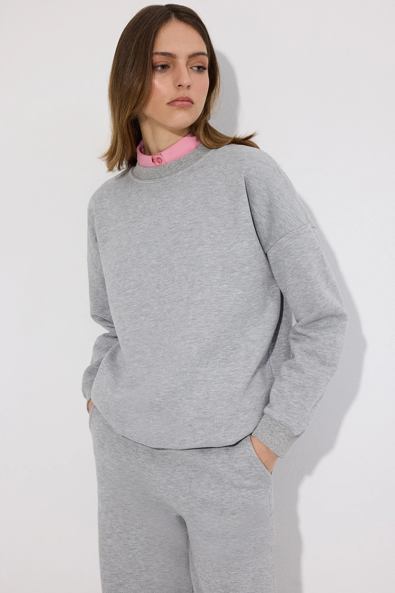 SWEATSHIRT AND JOGGER SET - Image 5