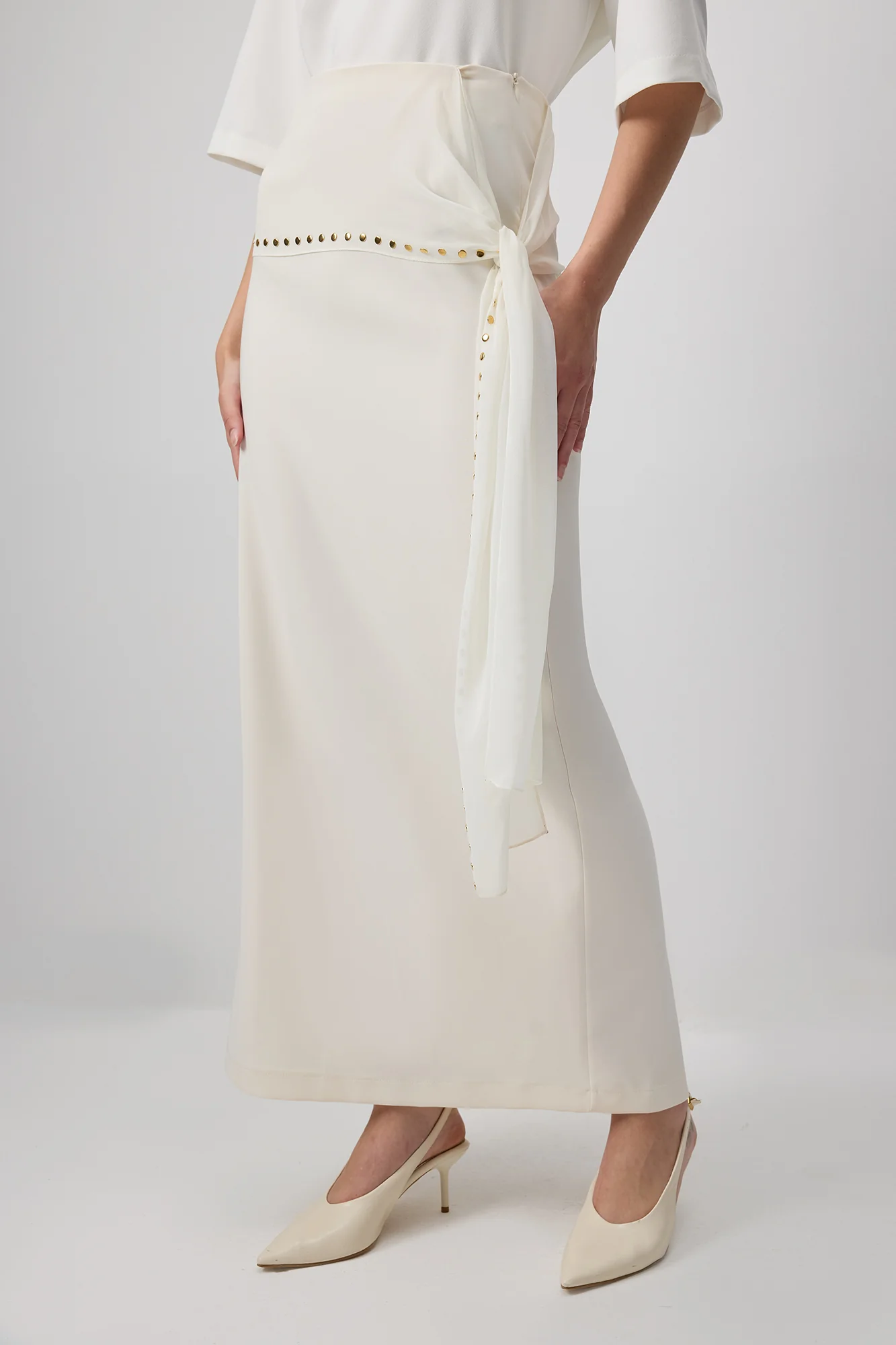 CREPE SKIRT WITH TROQUE DATAIL - Image 3