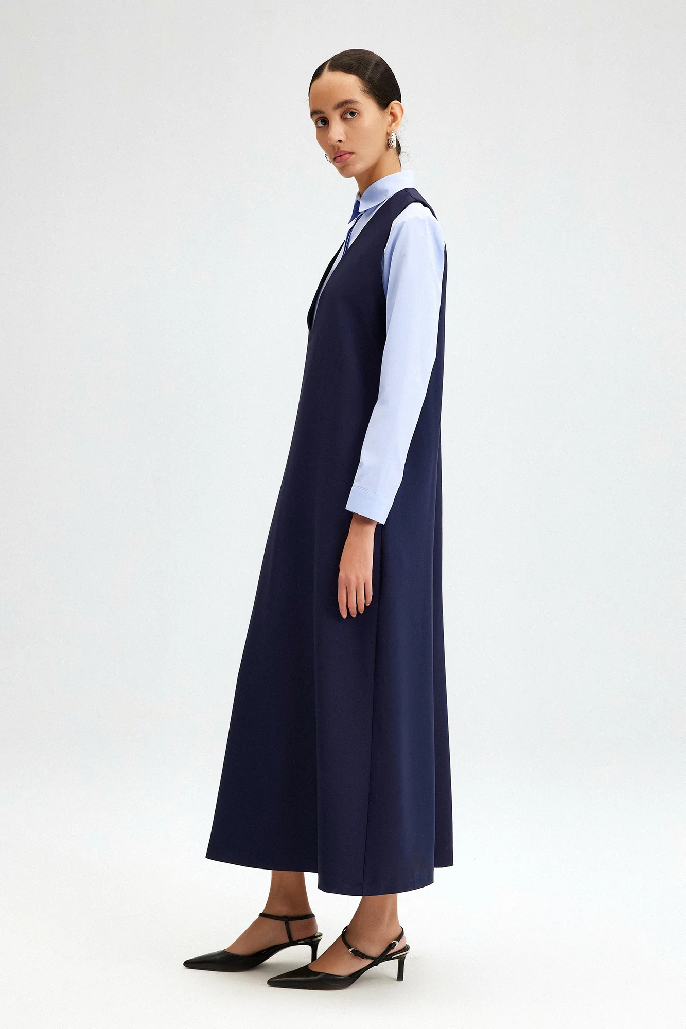 V NECK CREPE DRESS - Image 5