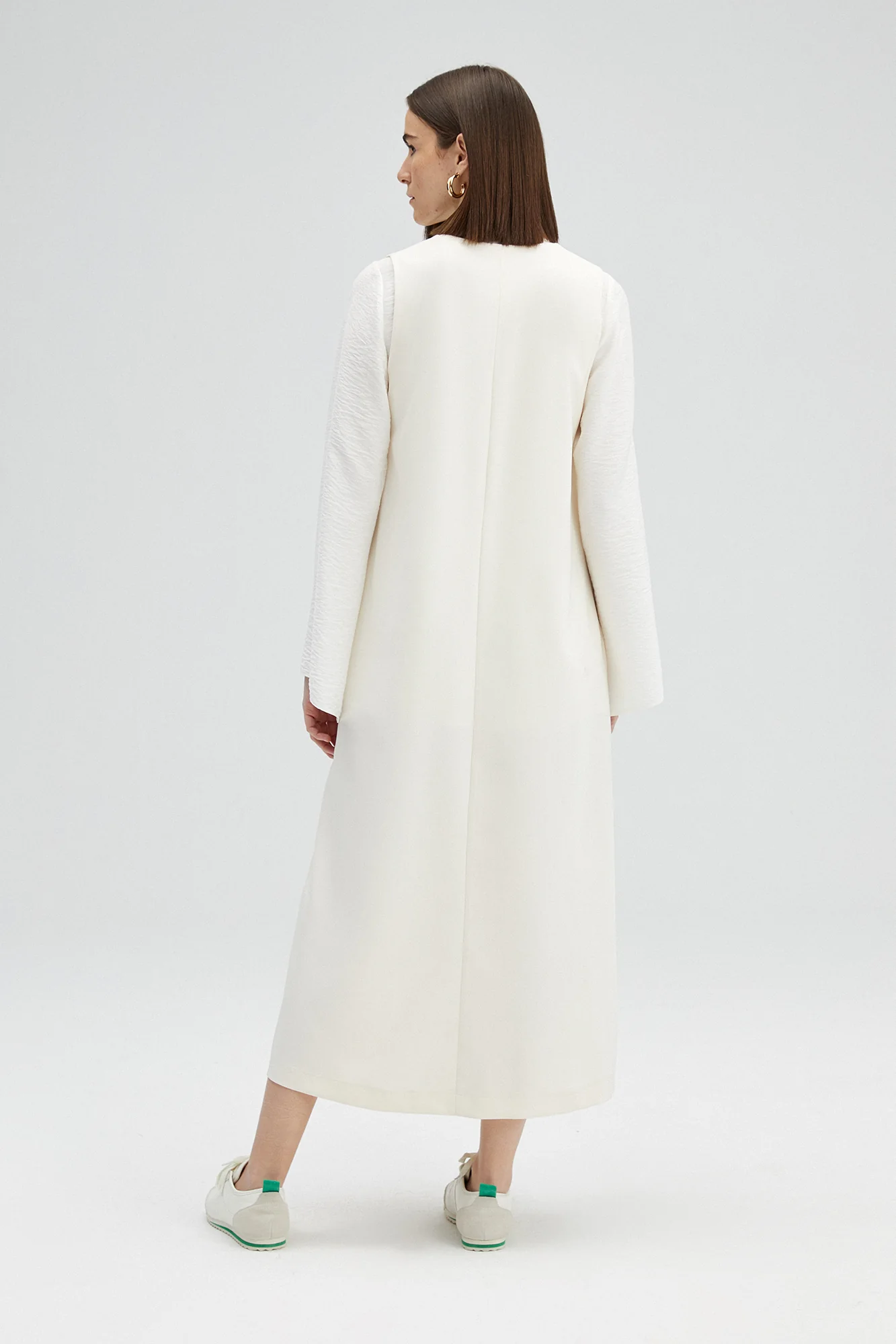 V NECK CREPE DRESS - Image 5
