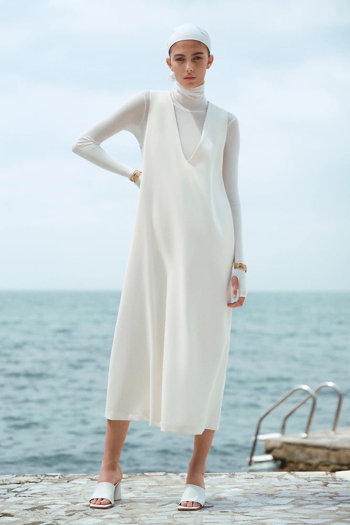 V NECK CREPE DRESS - Image 6