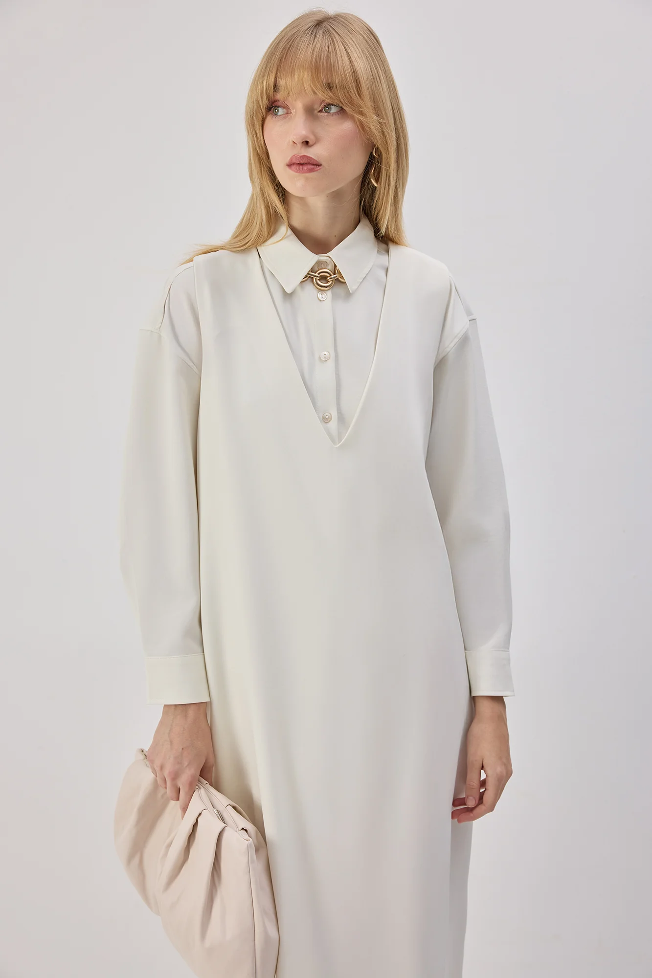 V-NECK PINAFORE DRESS - Image 3