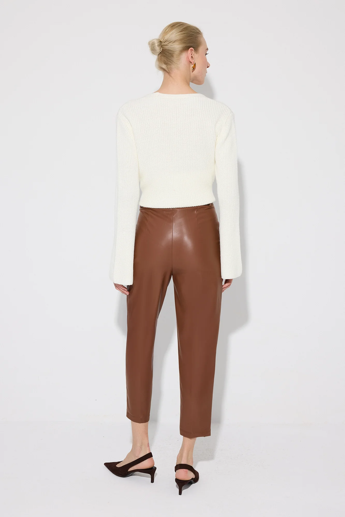 VEGAN LEATHER PANTS WITH BELT - Image 5